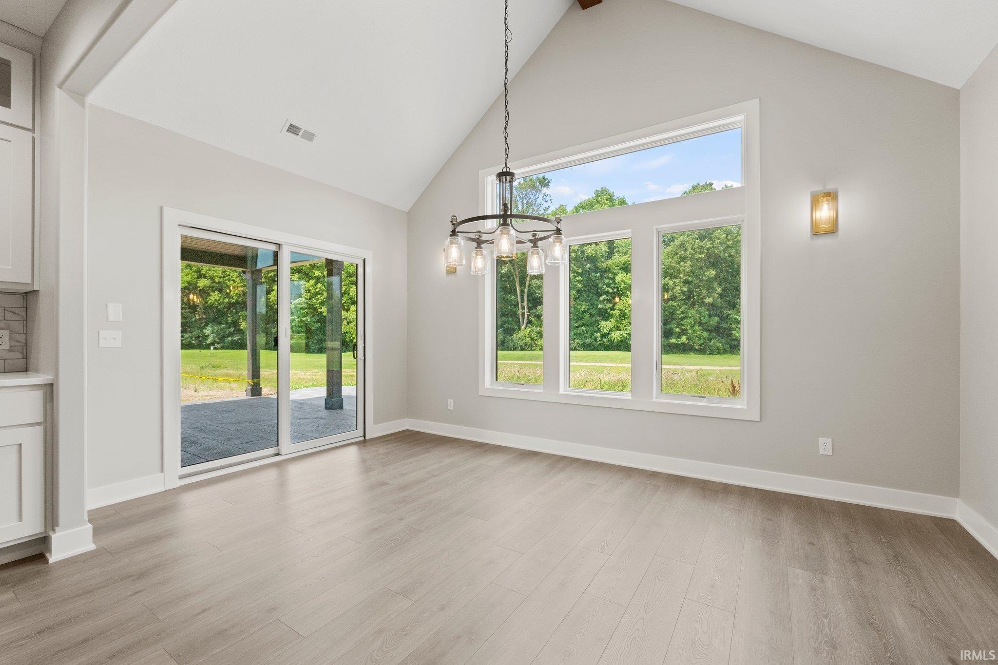 1808 Golfview