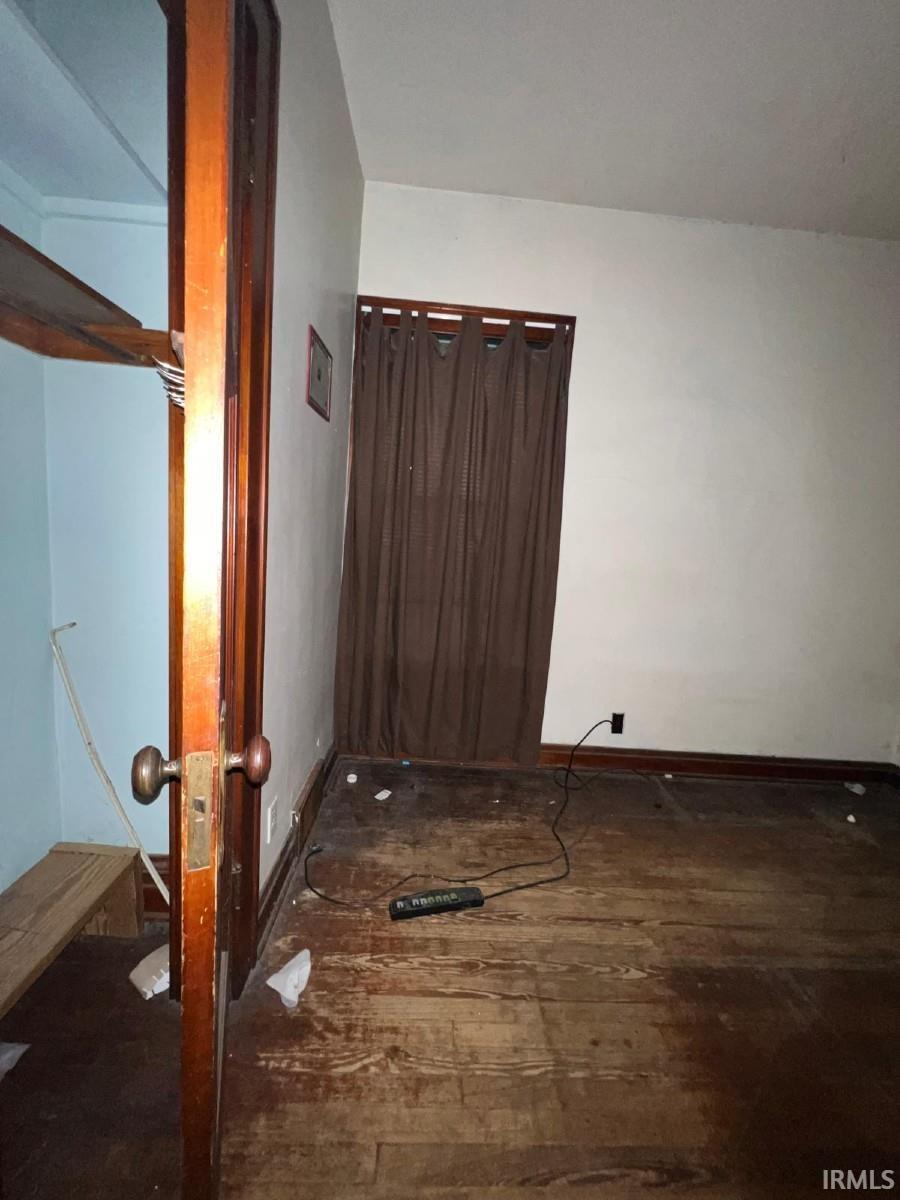 1132 Meade