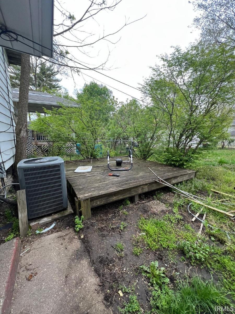 1132 Meade
