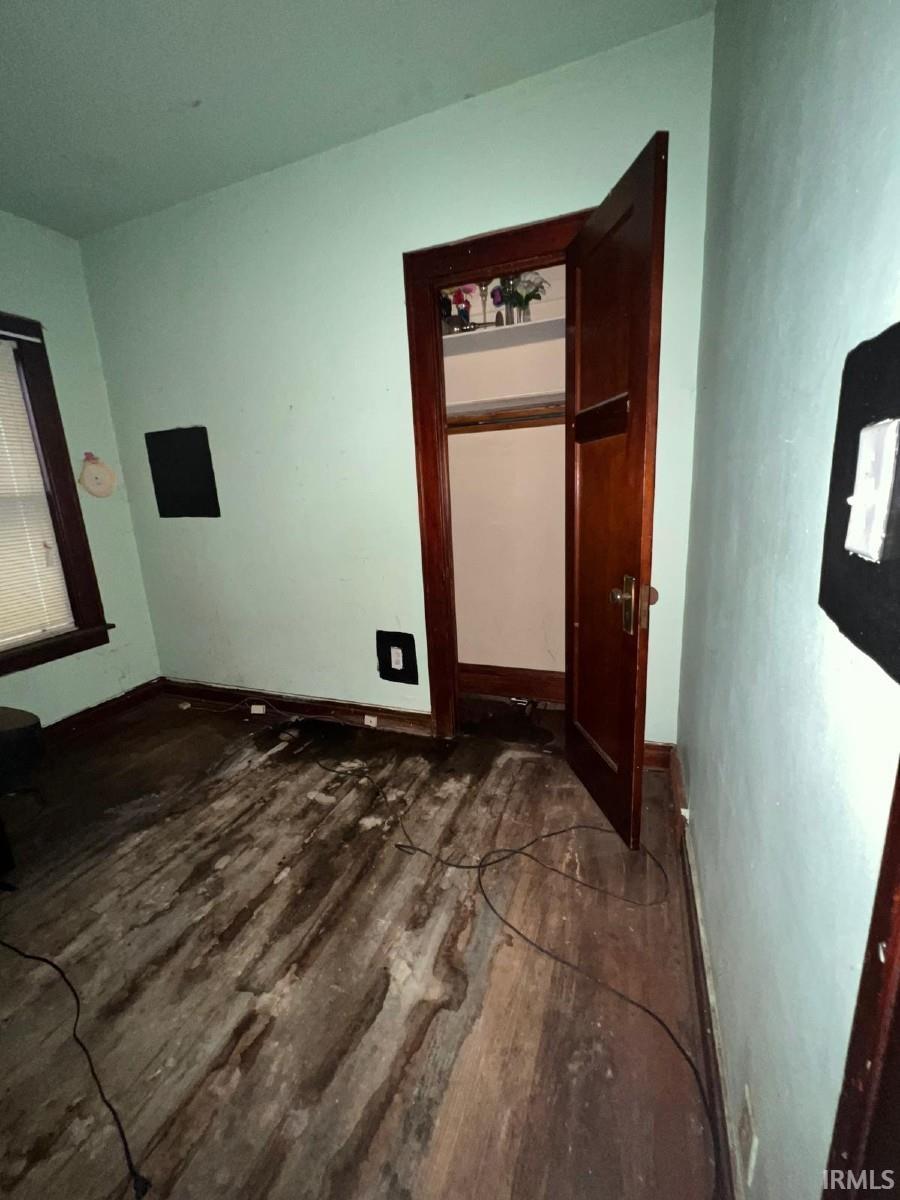 1132 Meade