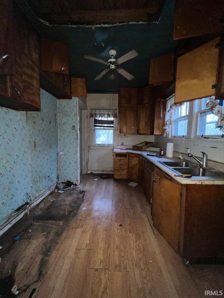 1132 Meade