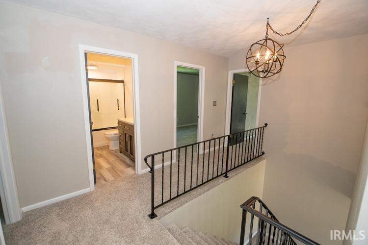 16515 Fox Cross