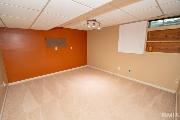 16515 Fox Cross