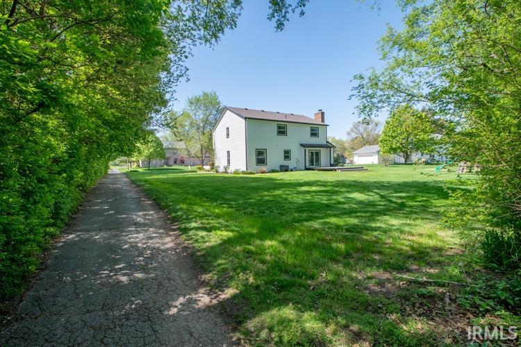 16515 Fox Cross