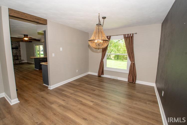 16515 Fox Cross