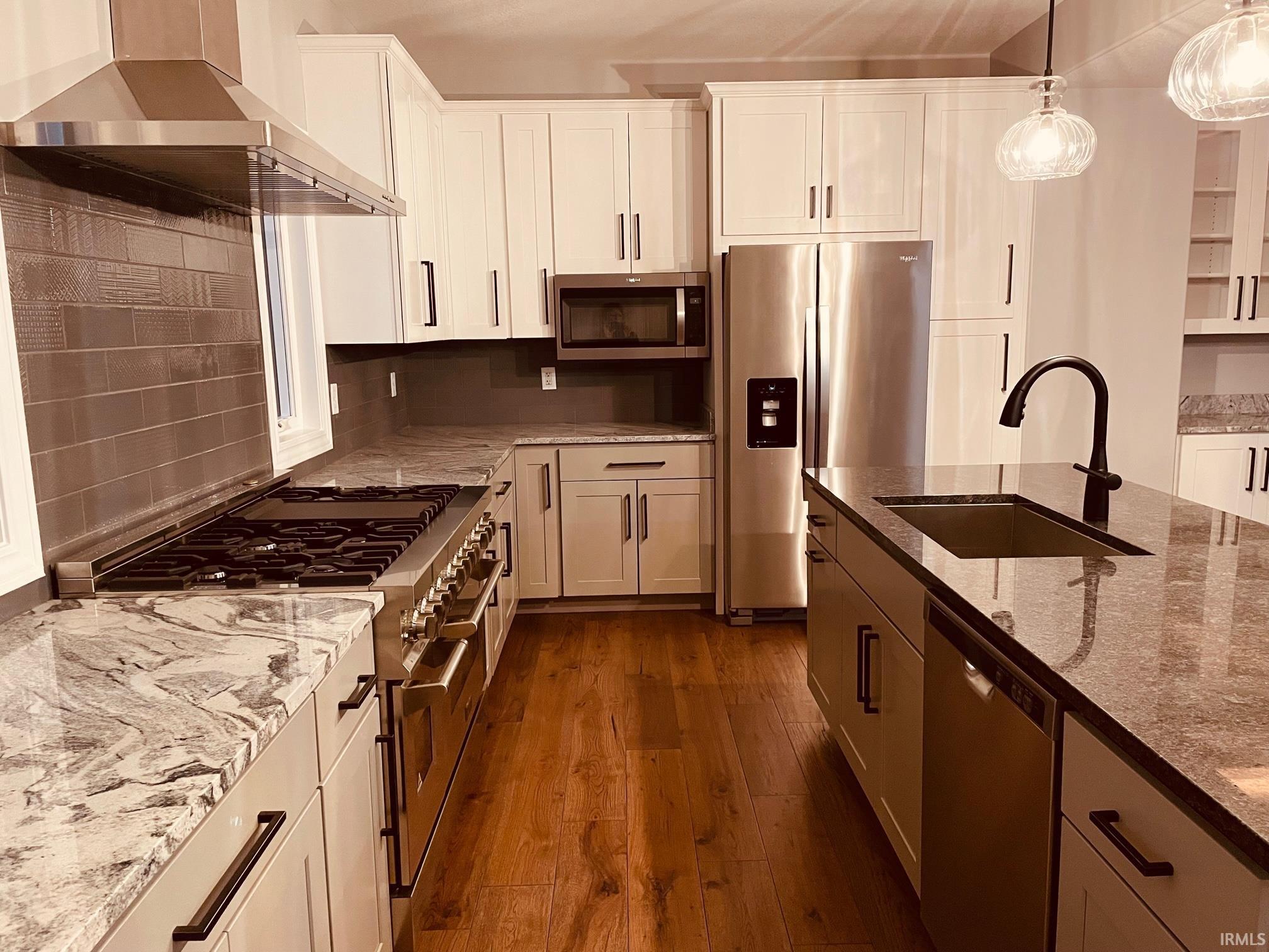 1612 North Shore