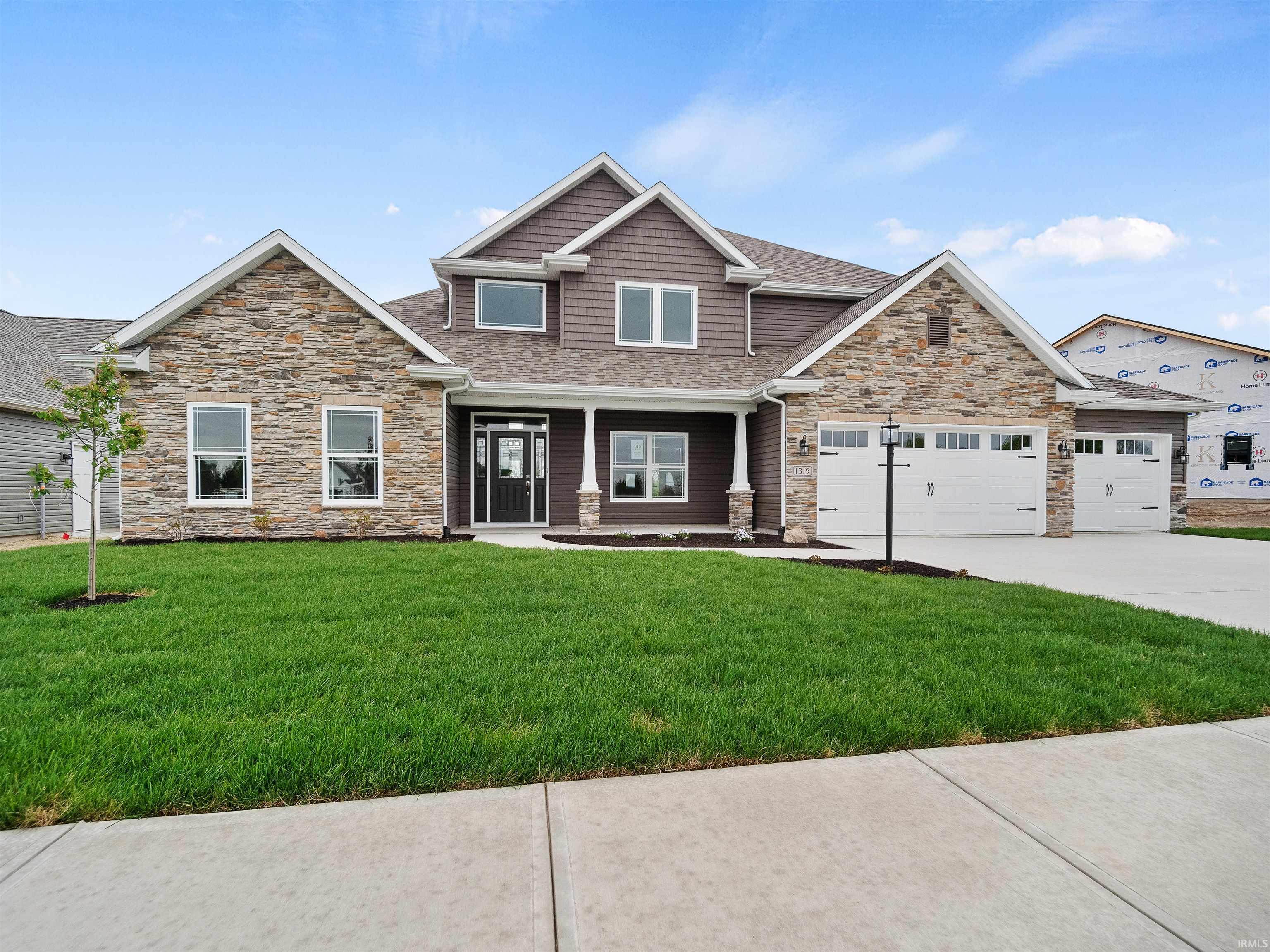 1319 Dixon