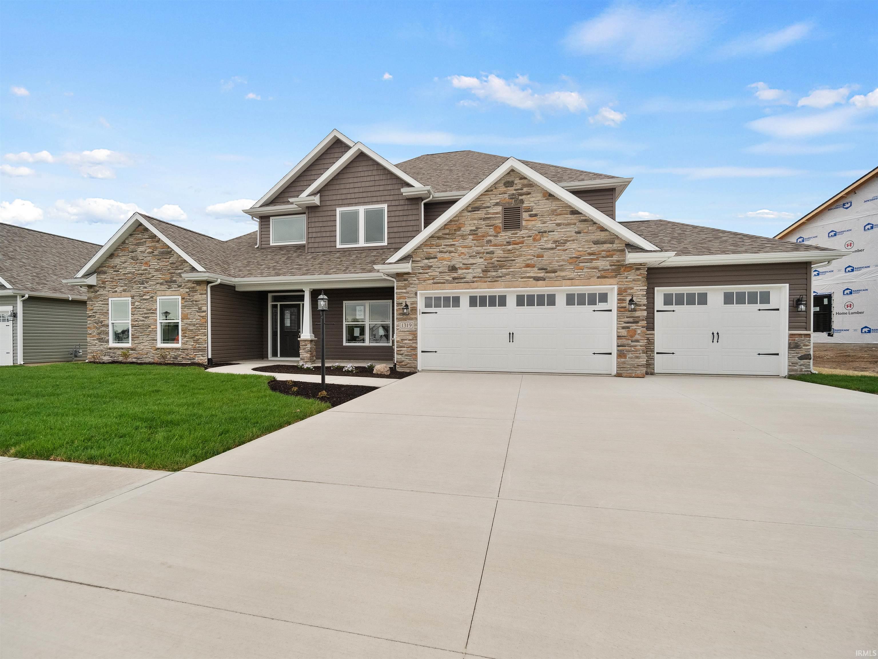 1319 Dixon