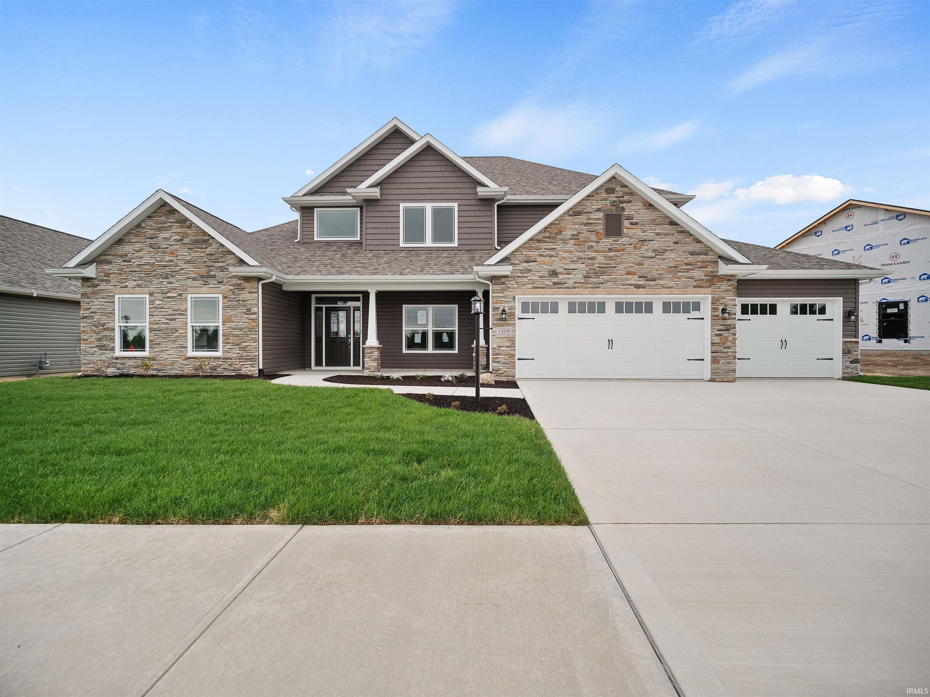 1319 Dixon