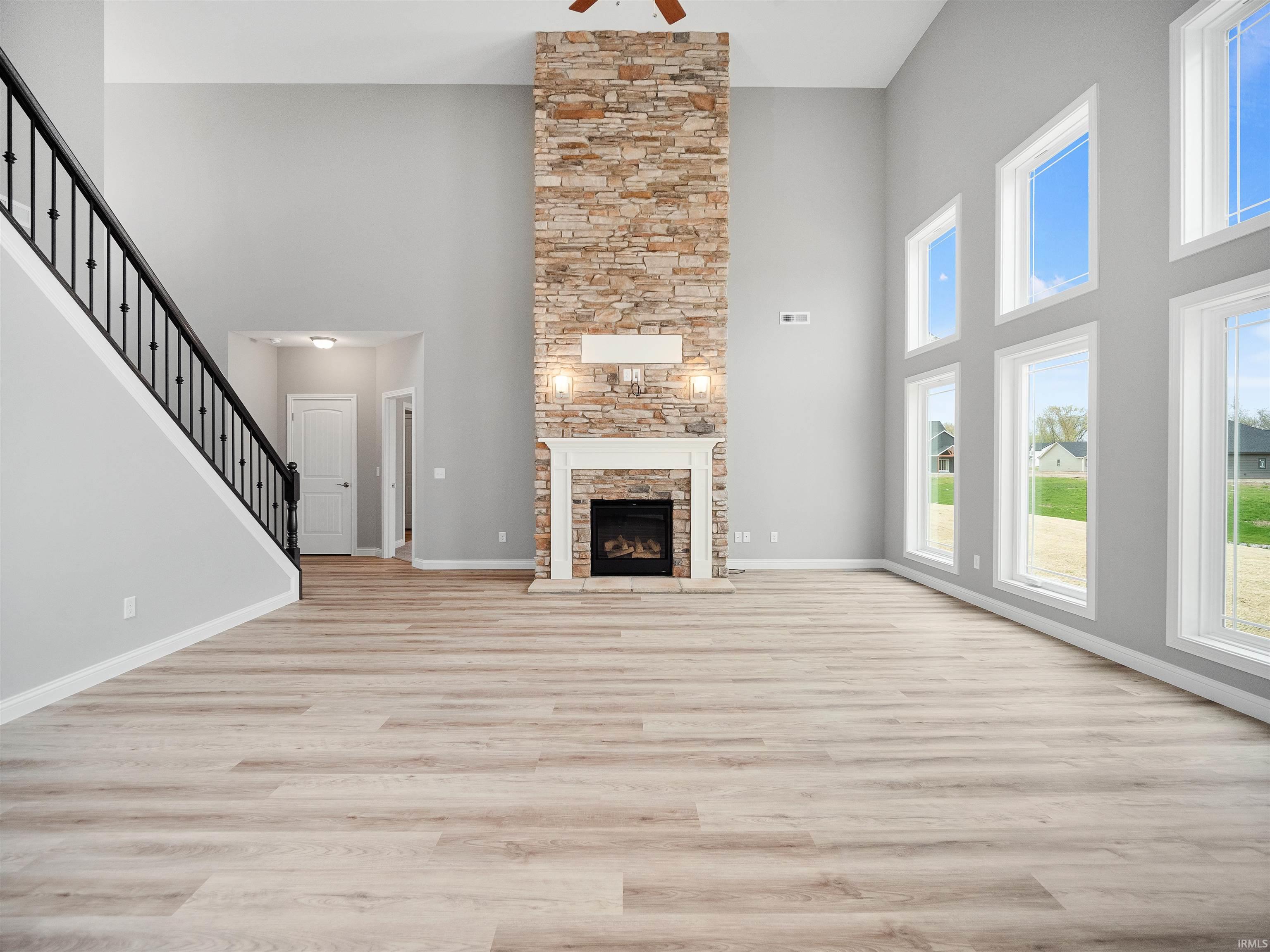 1319 Dixon