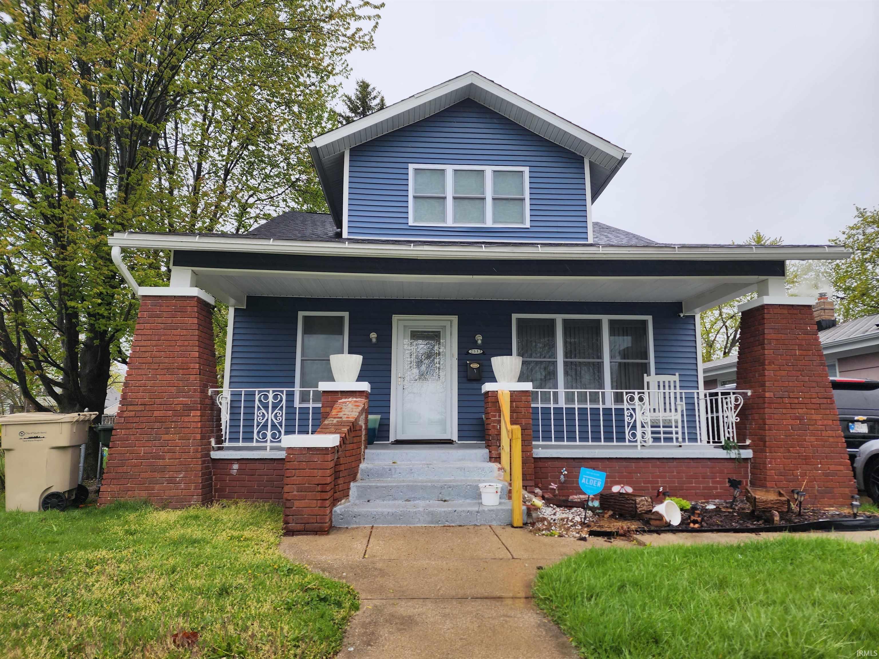 2513 Westmoor