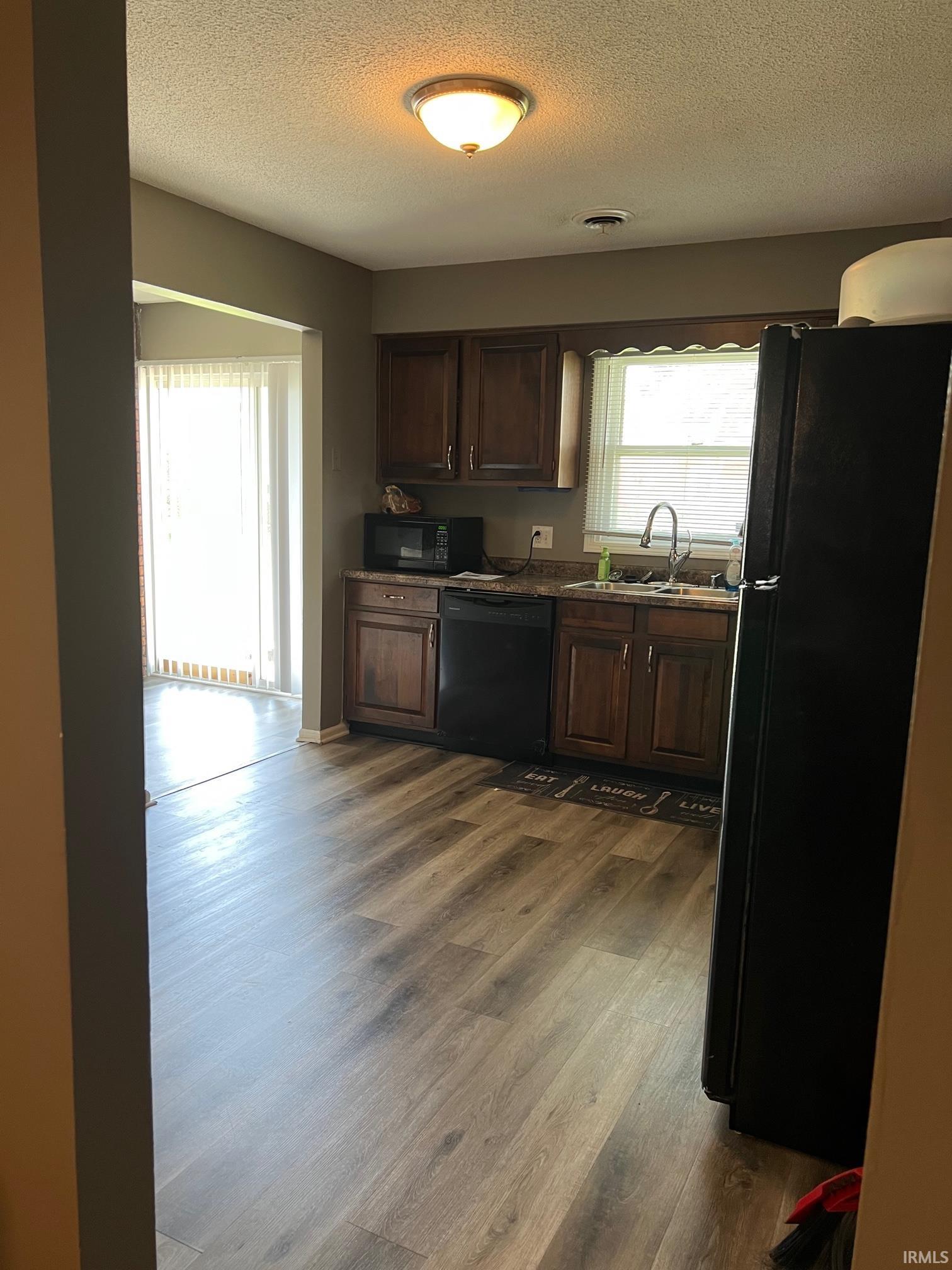 4414 Richfield