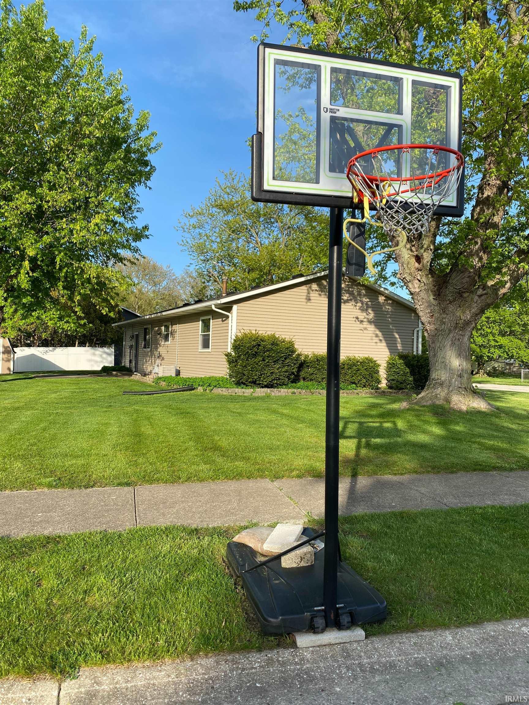 2802 Hampton