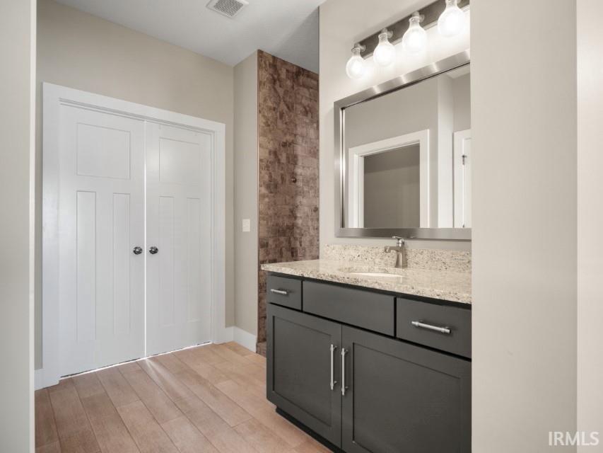 15222 Leo Creek