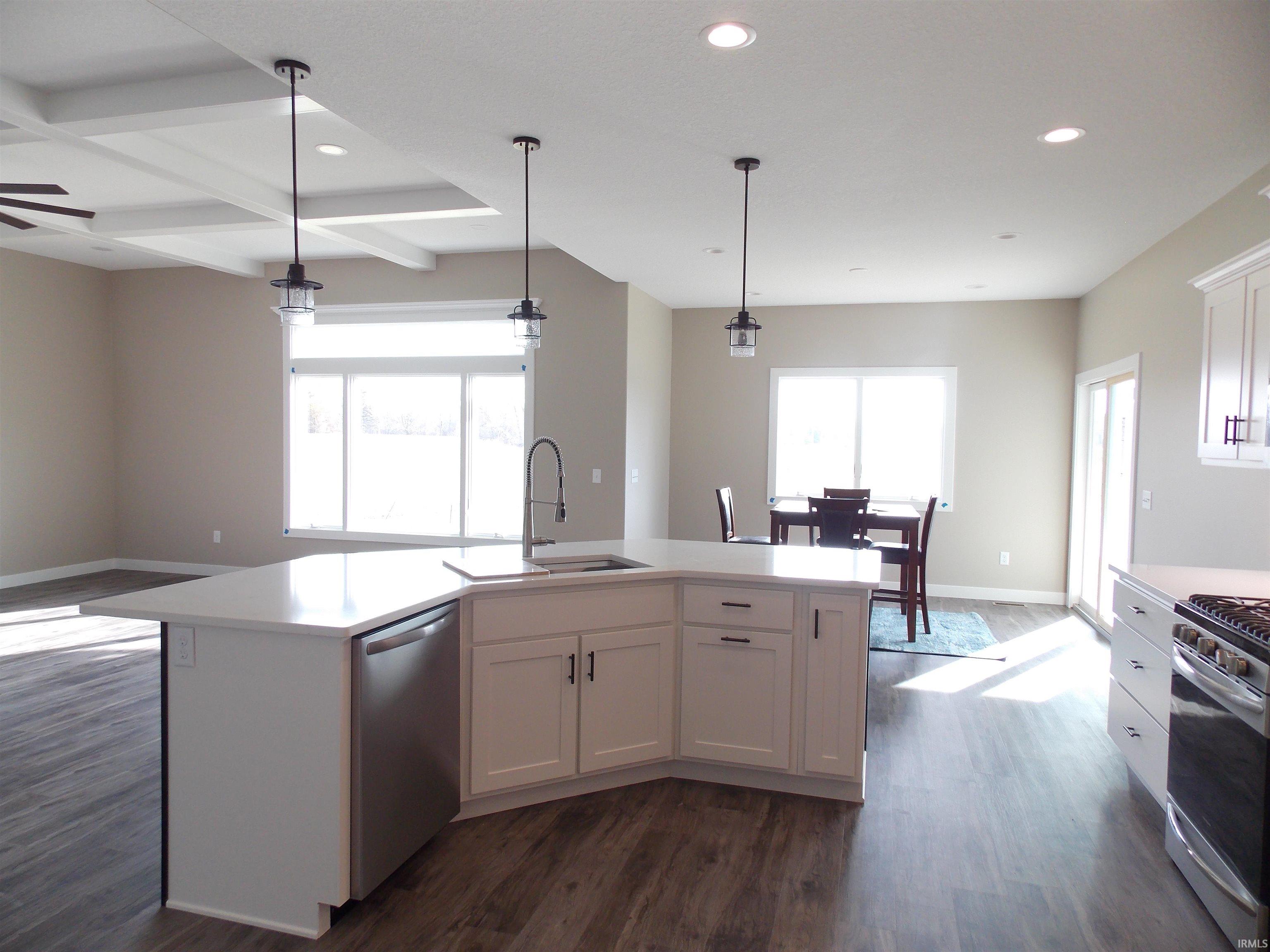636 Sandringham