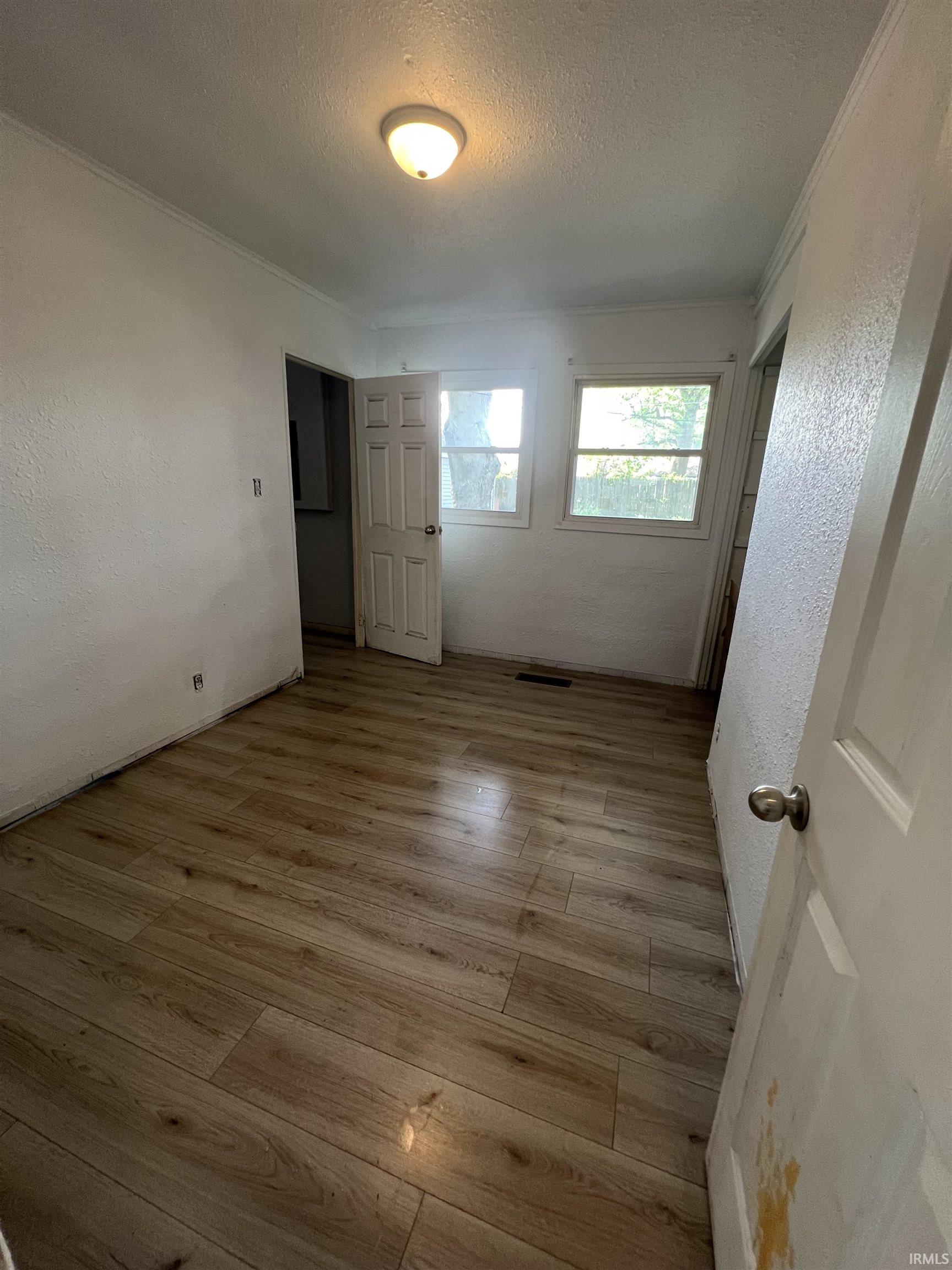 3715 Whitcomb