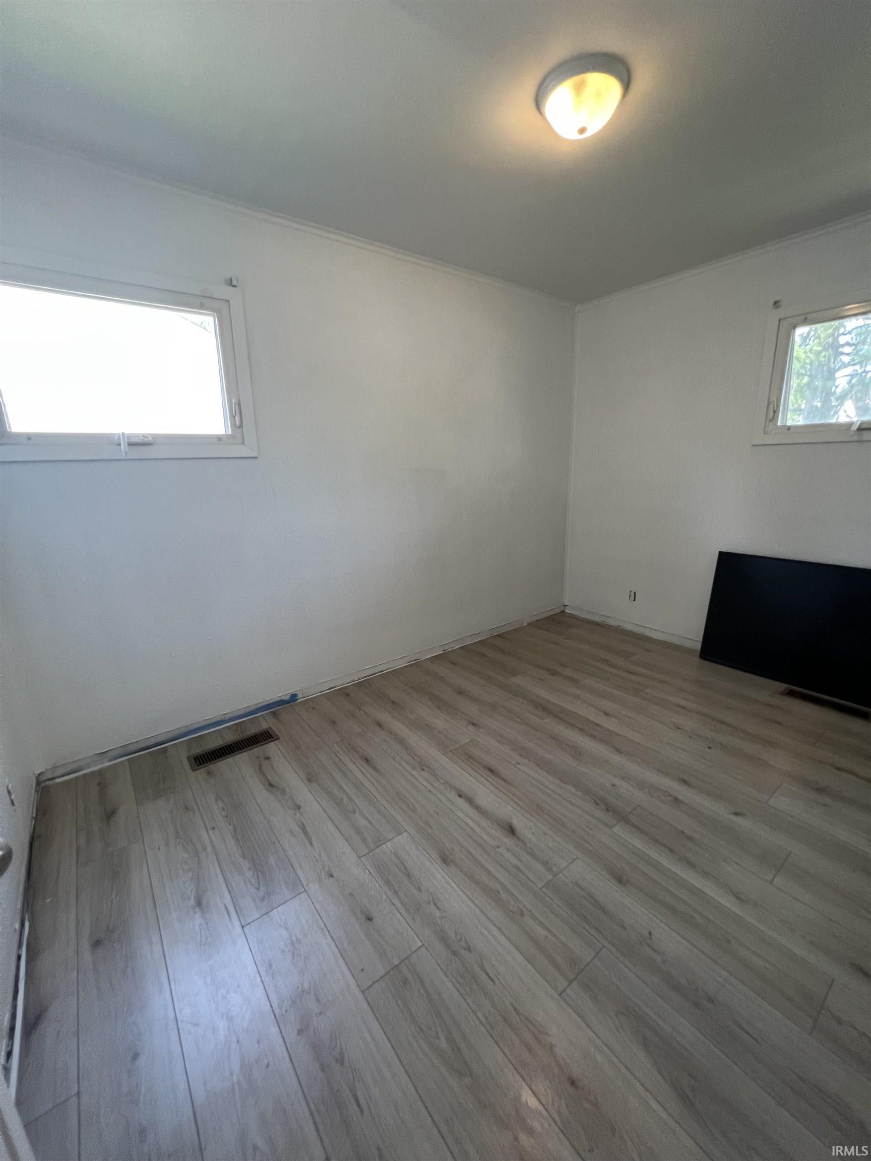 3715 Whitcomb