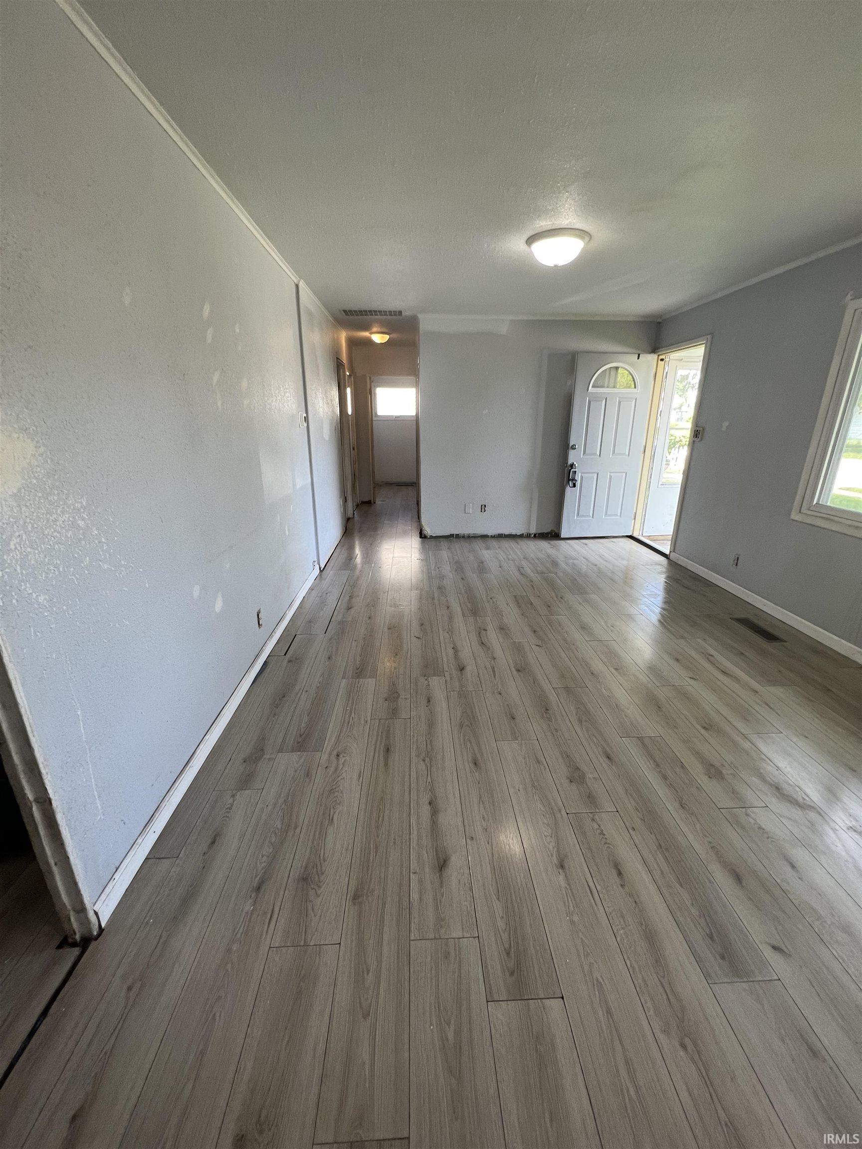 3715 Whitcomb