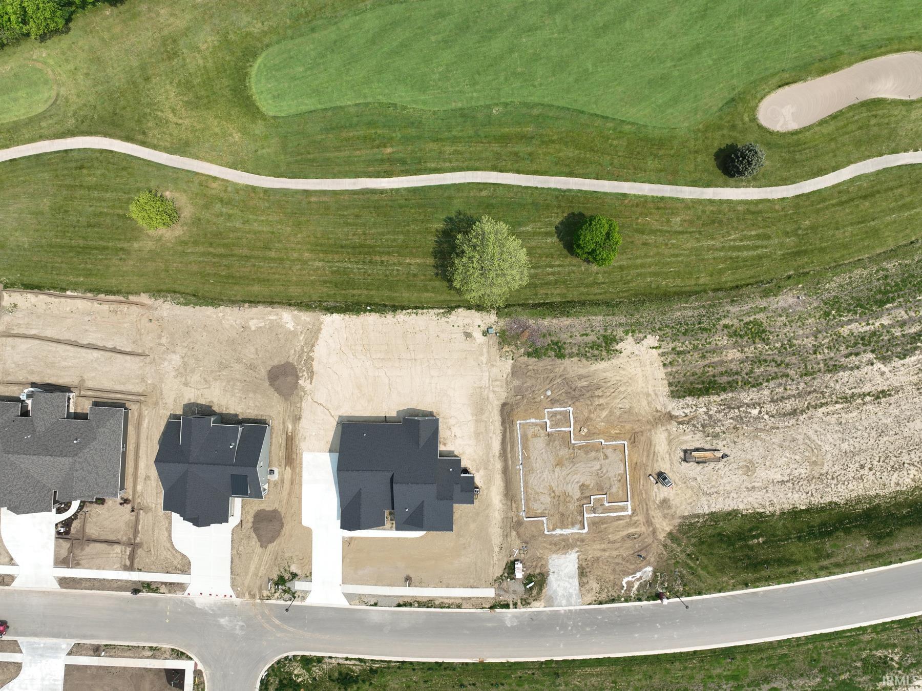 1900 Golfview
