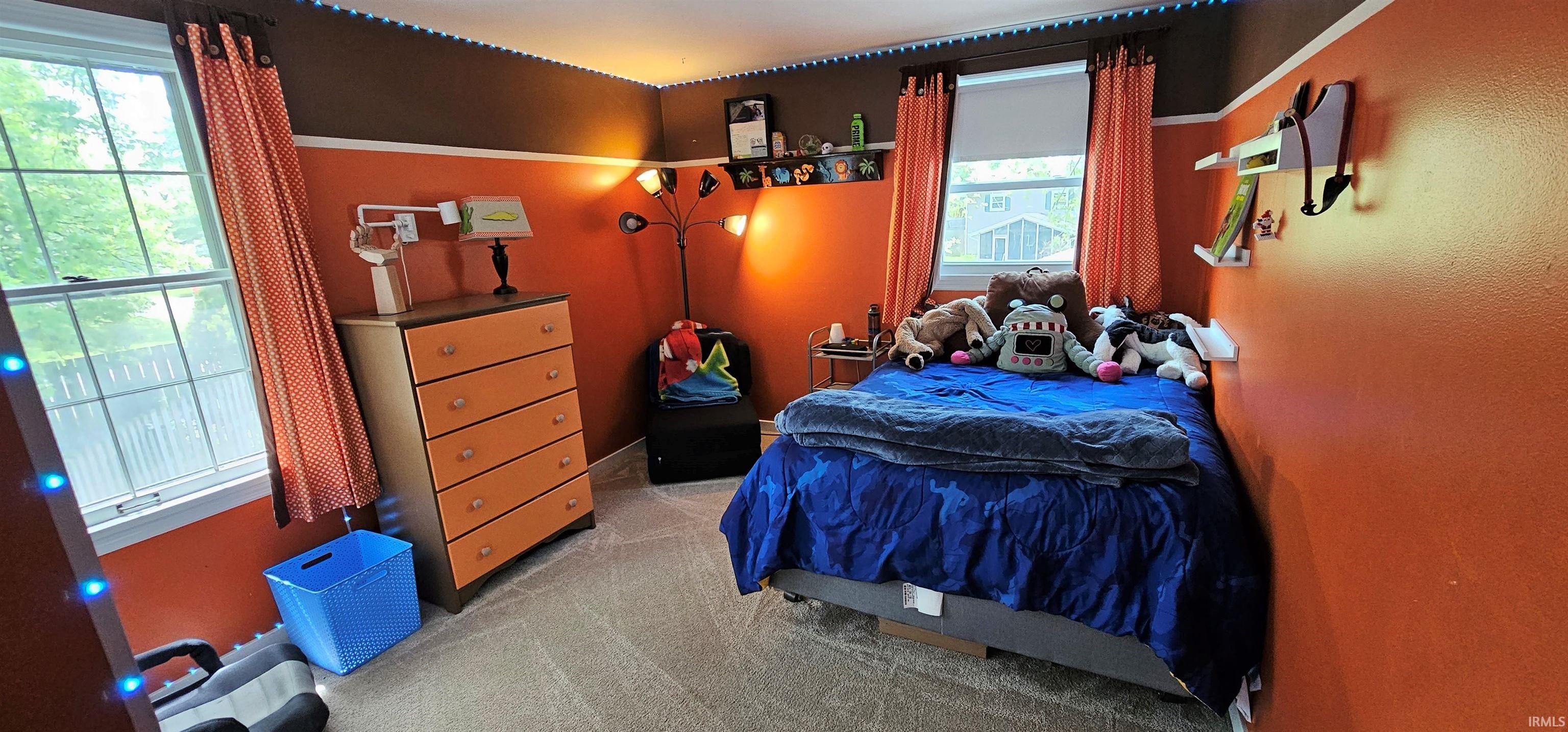 3832 Dalewood