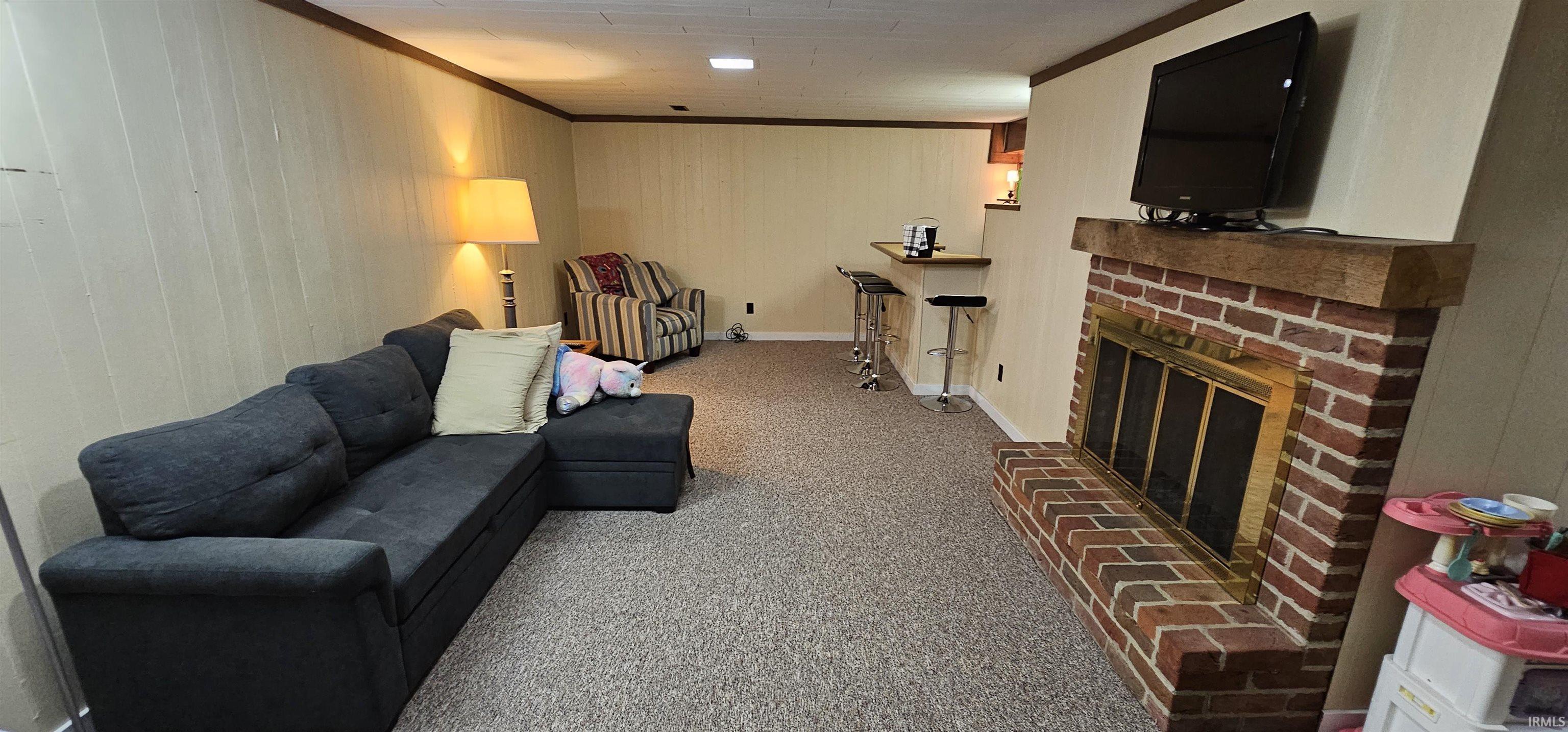 3832 Dalewood