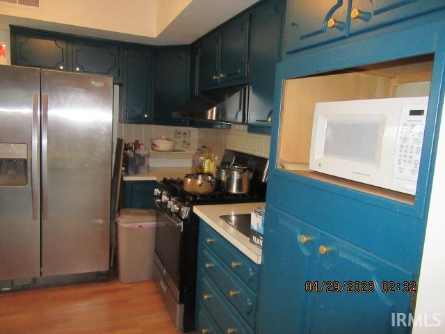 1027 Rosemary