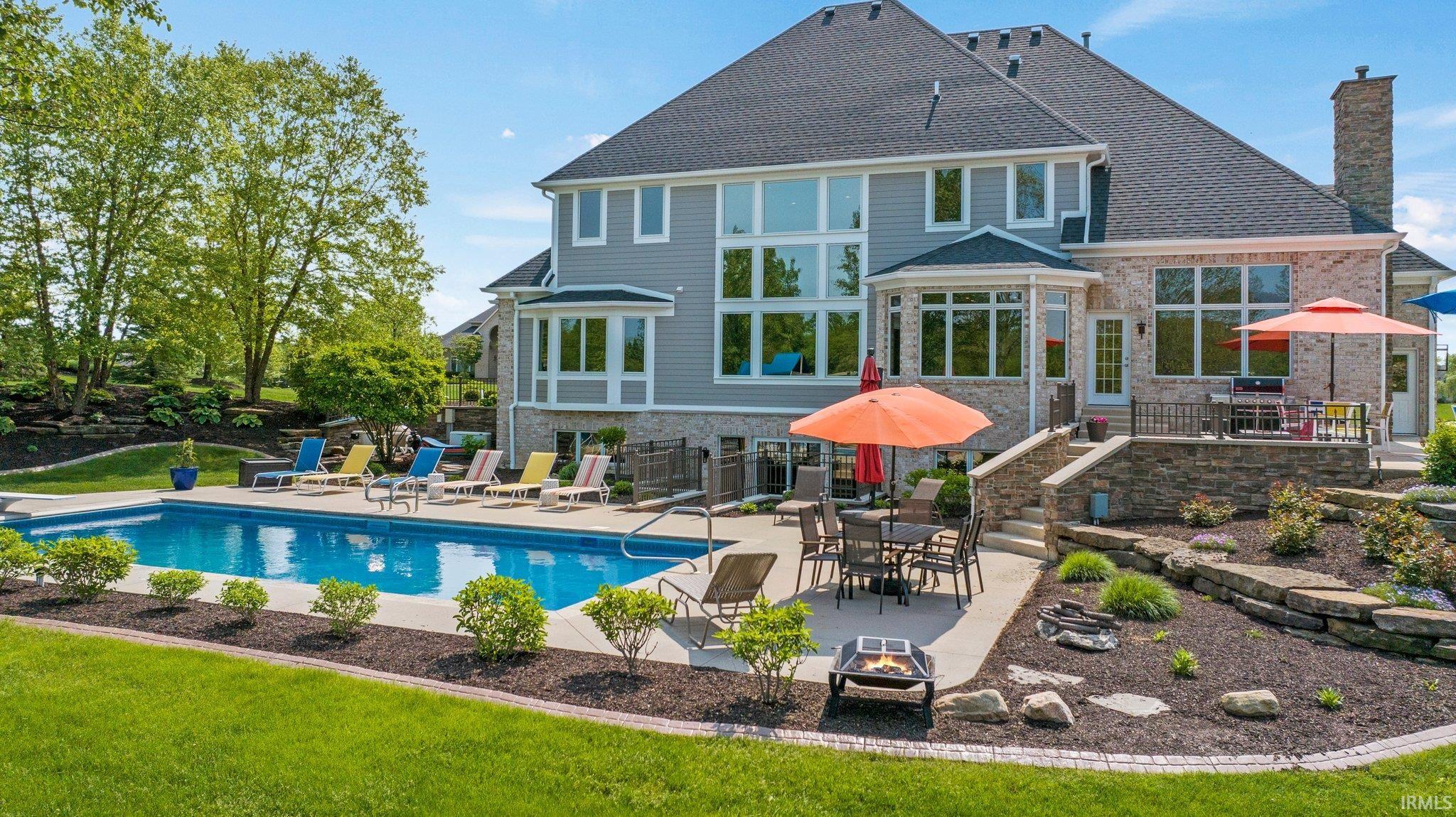 15022 Heron Lake