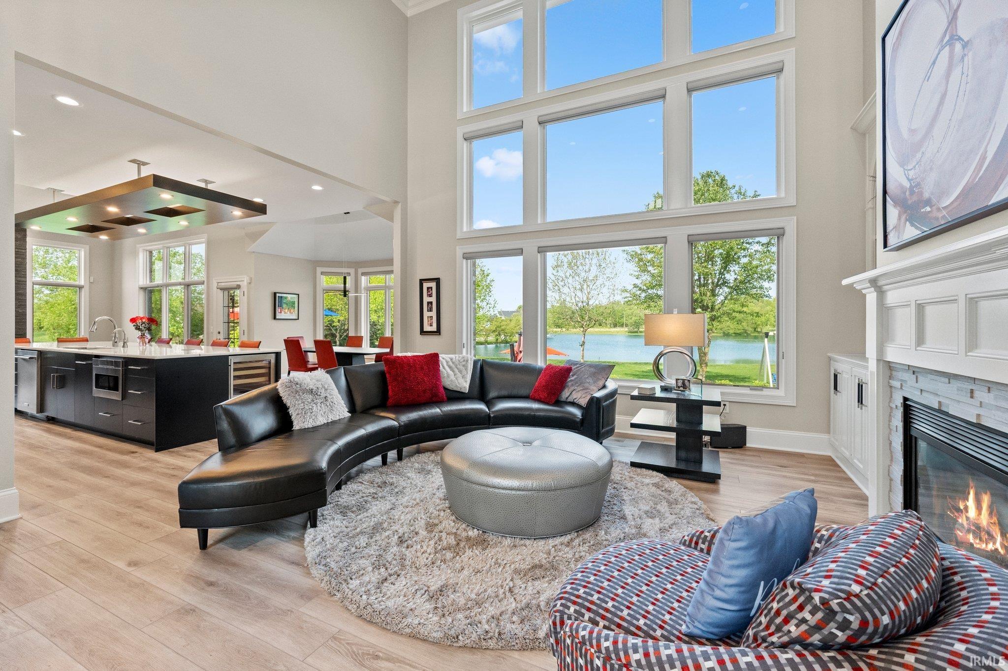 15022 Heron Lake