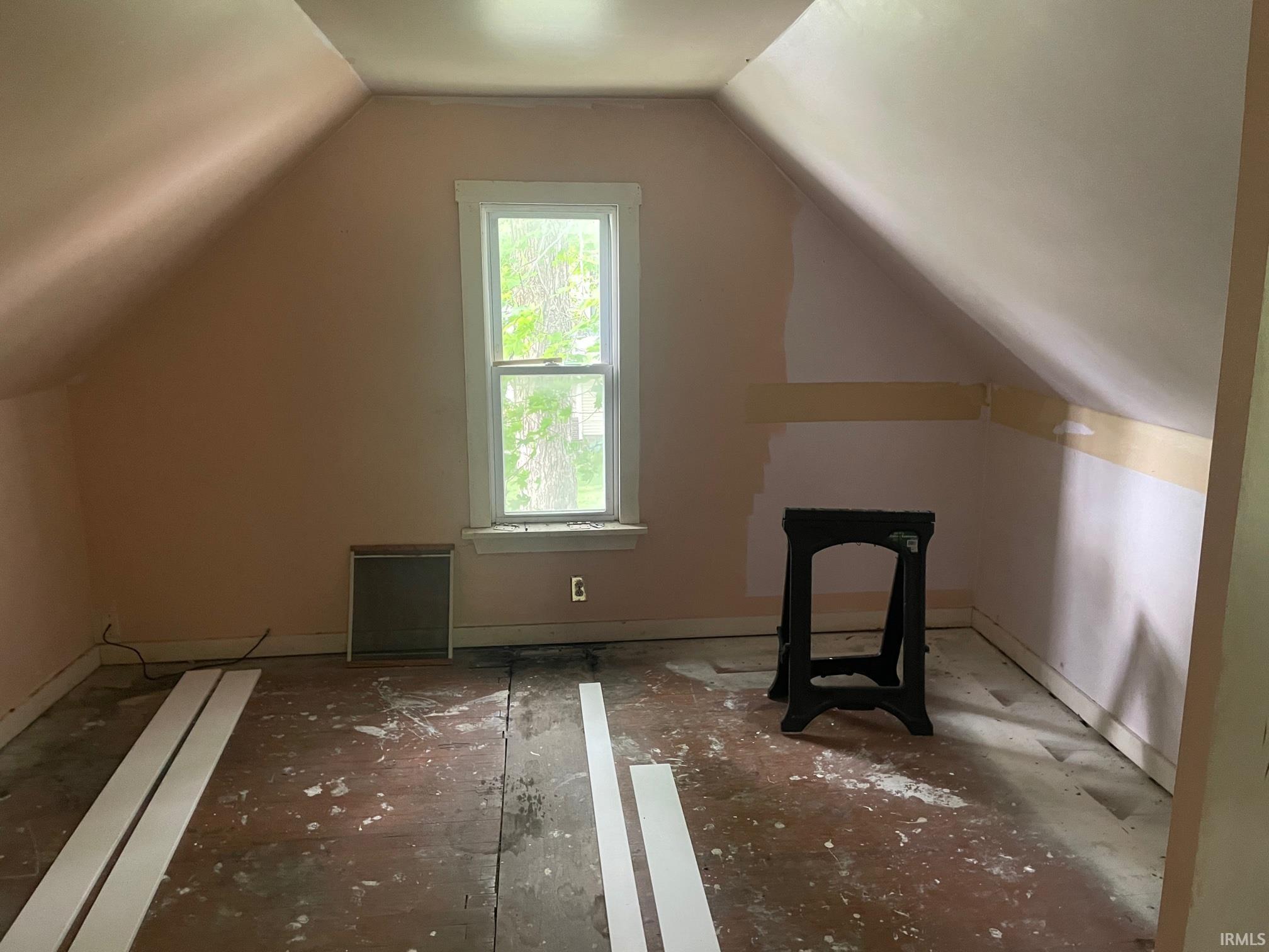 1528 Main