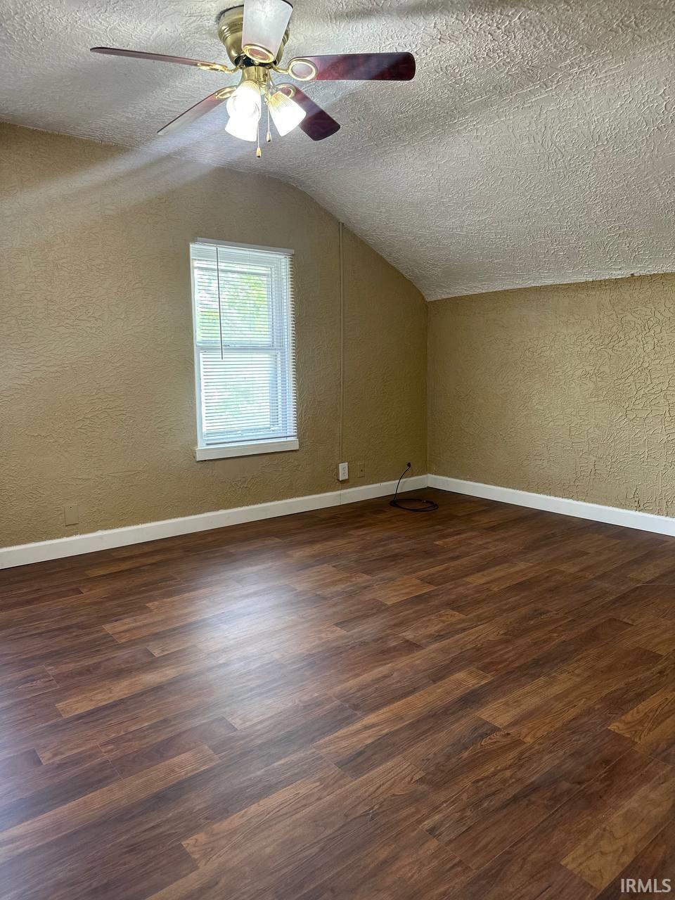 4835 Warsaw