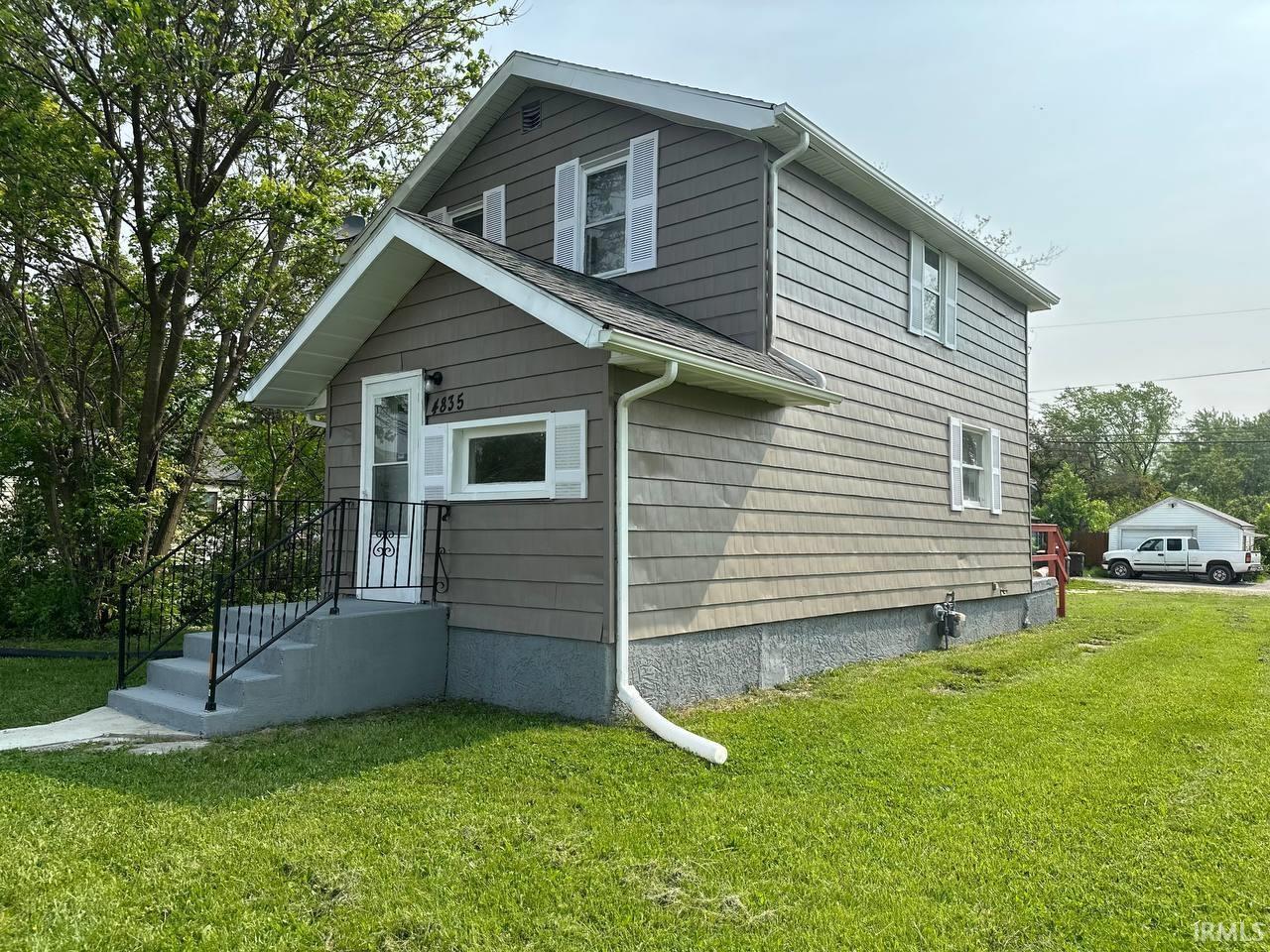 4835 Warsaw