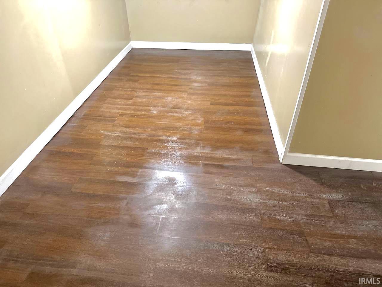 4835 Warsaw