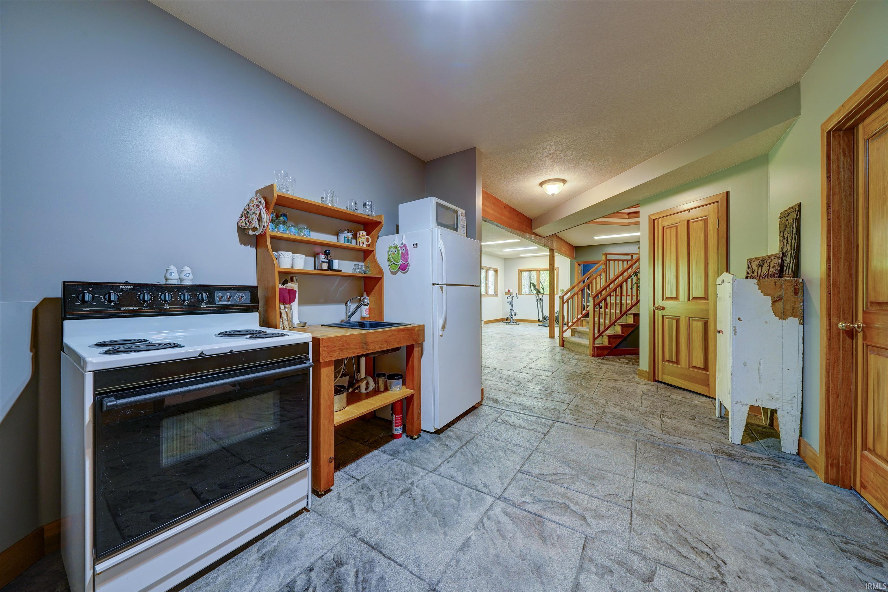 5413 W North County Line