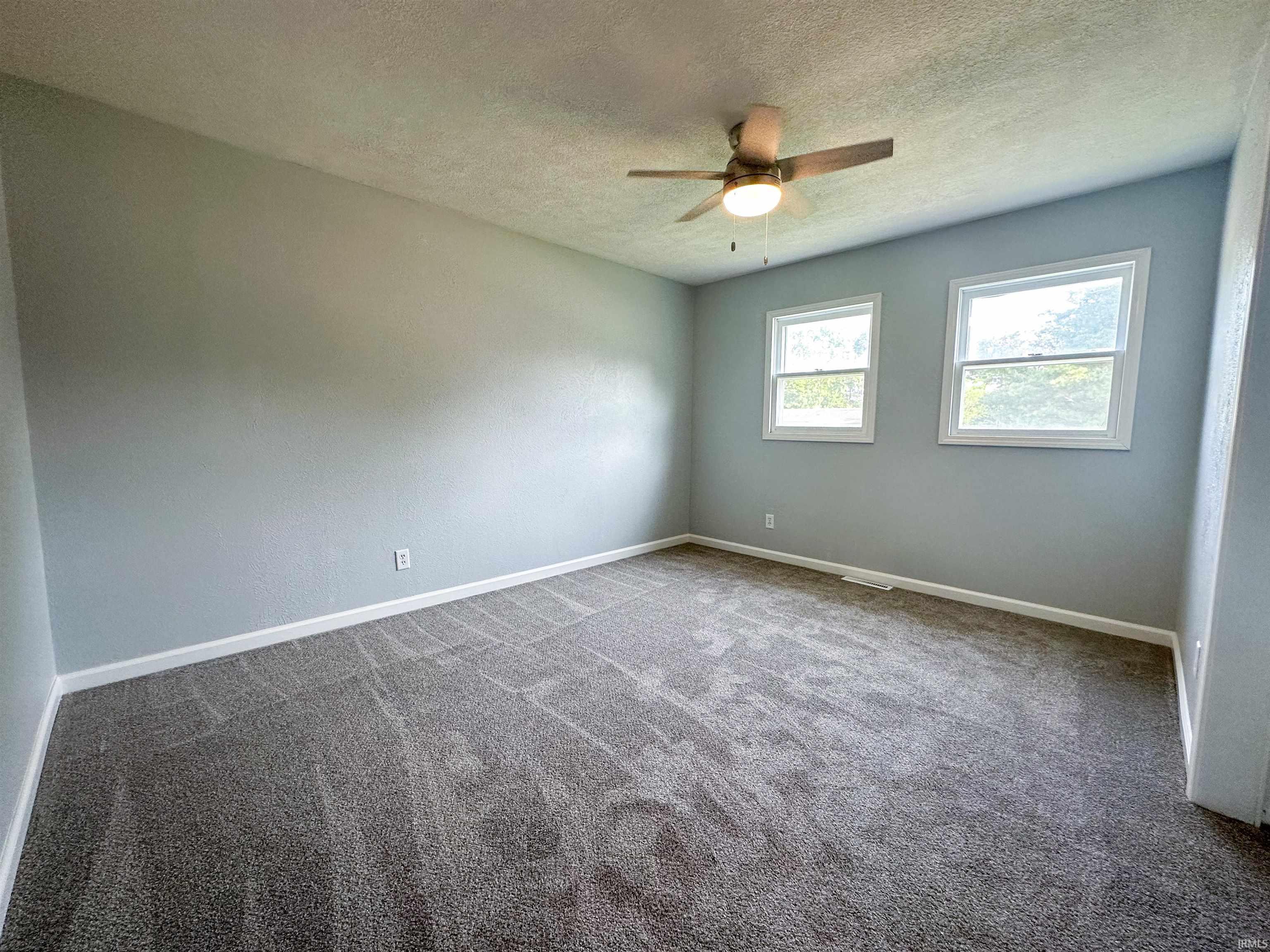 10267 Adams Acres