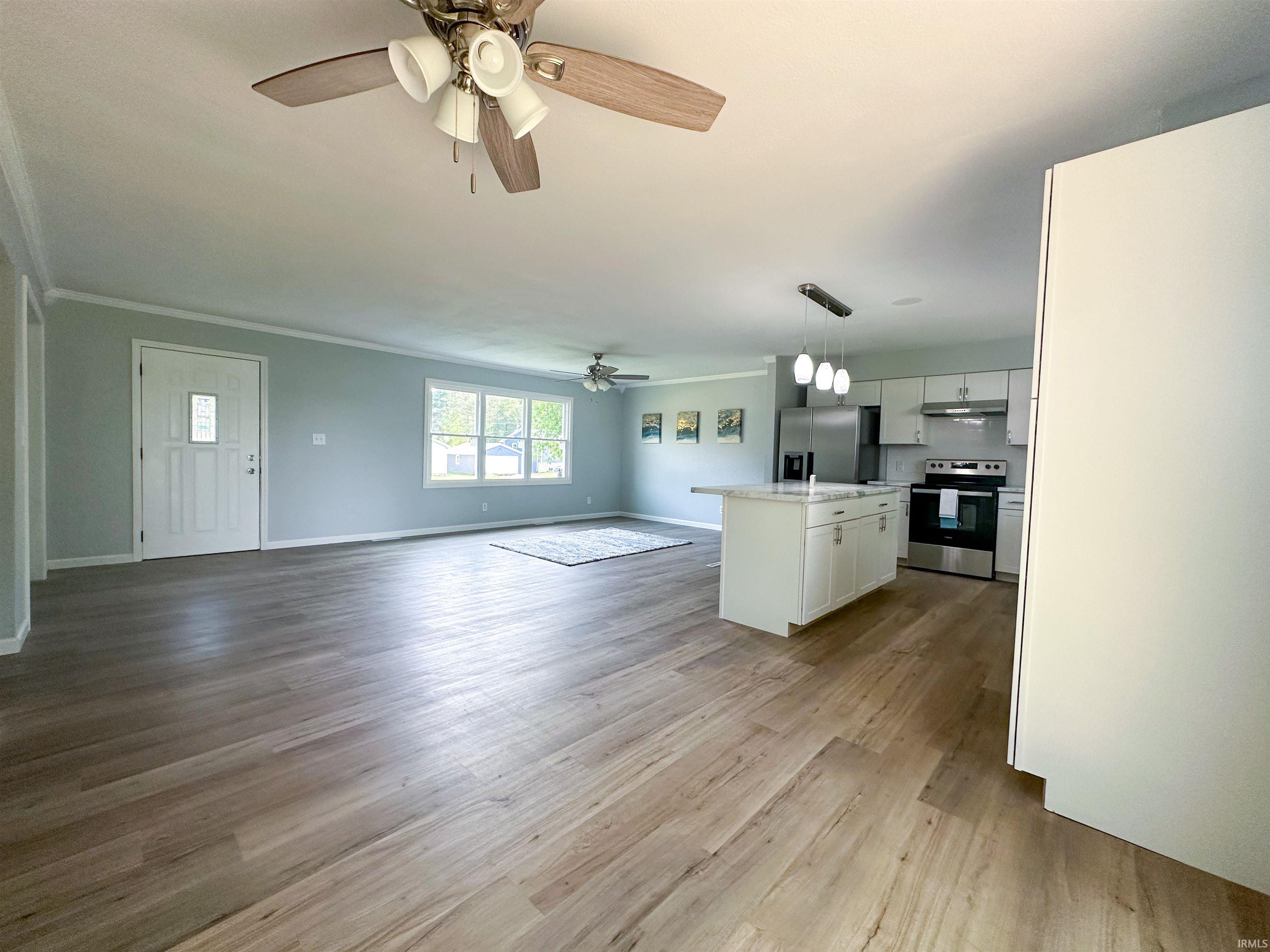 10267 Adams Acres