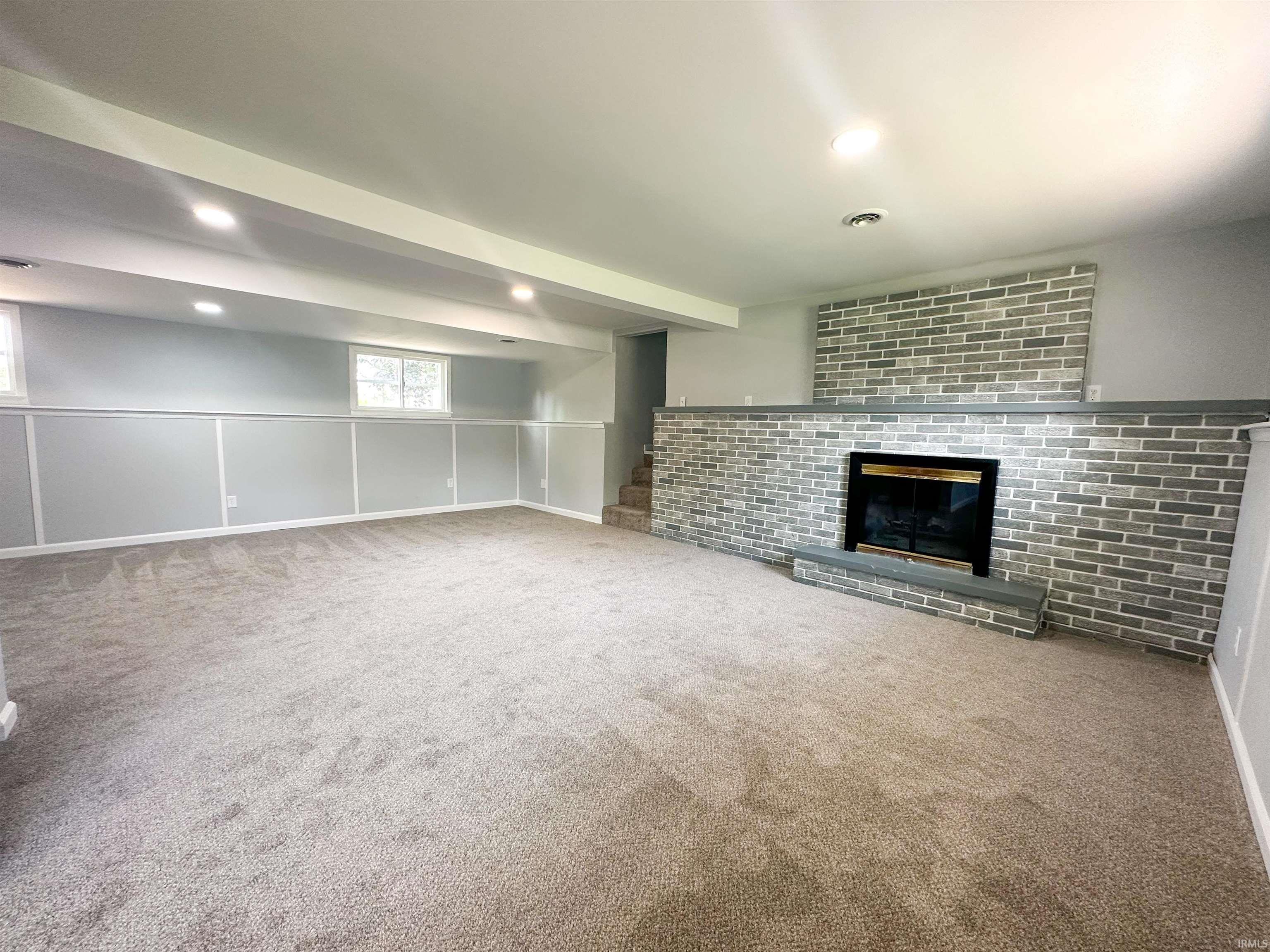 10267 Adams Acres