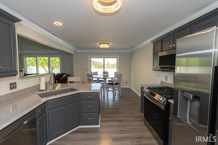 109 Tamarack