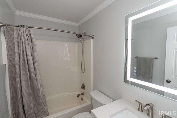109 Tamarack