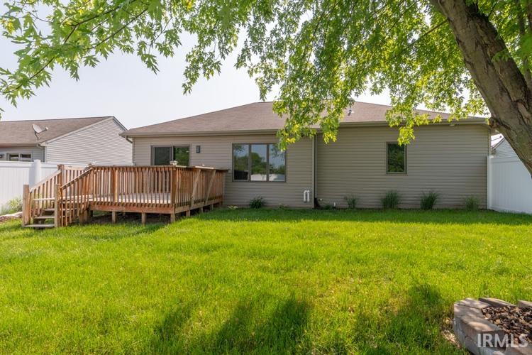 109 Tamarack