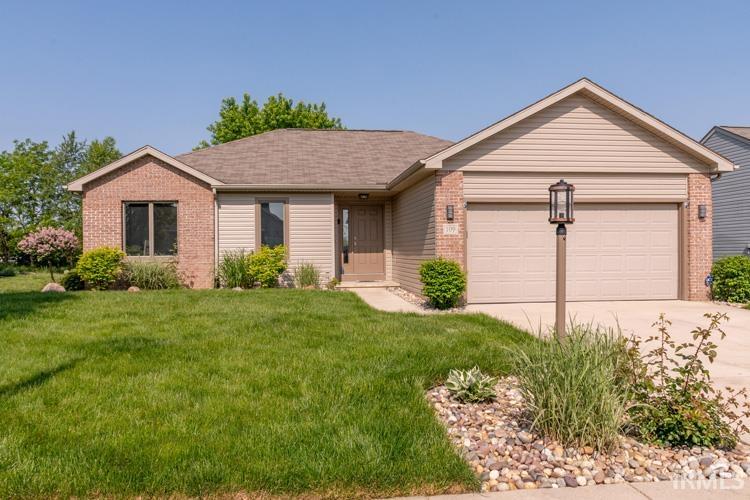 109 Tamarack