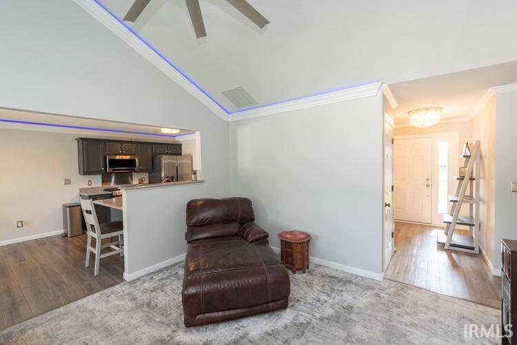 109 Tamarack