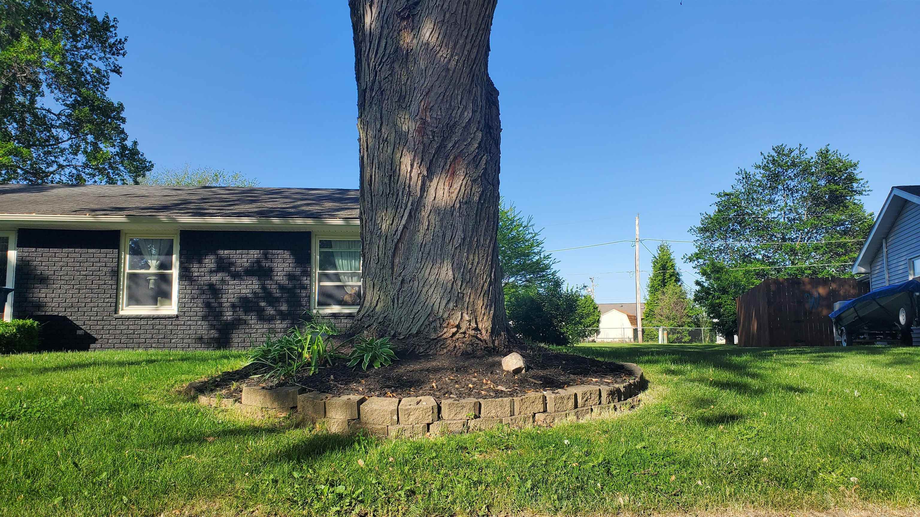 1535 Darby