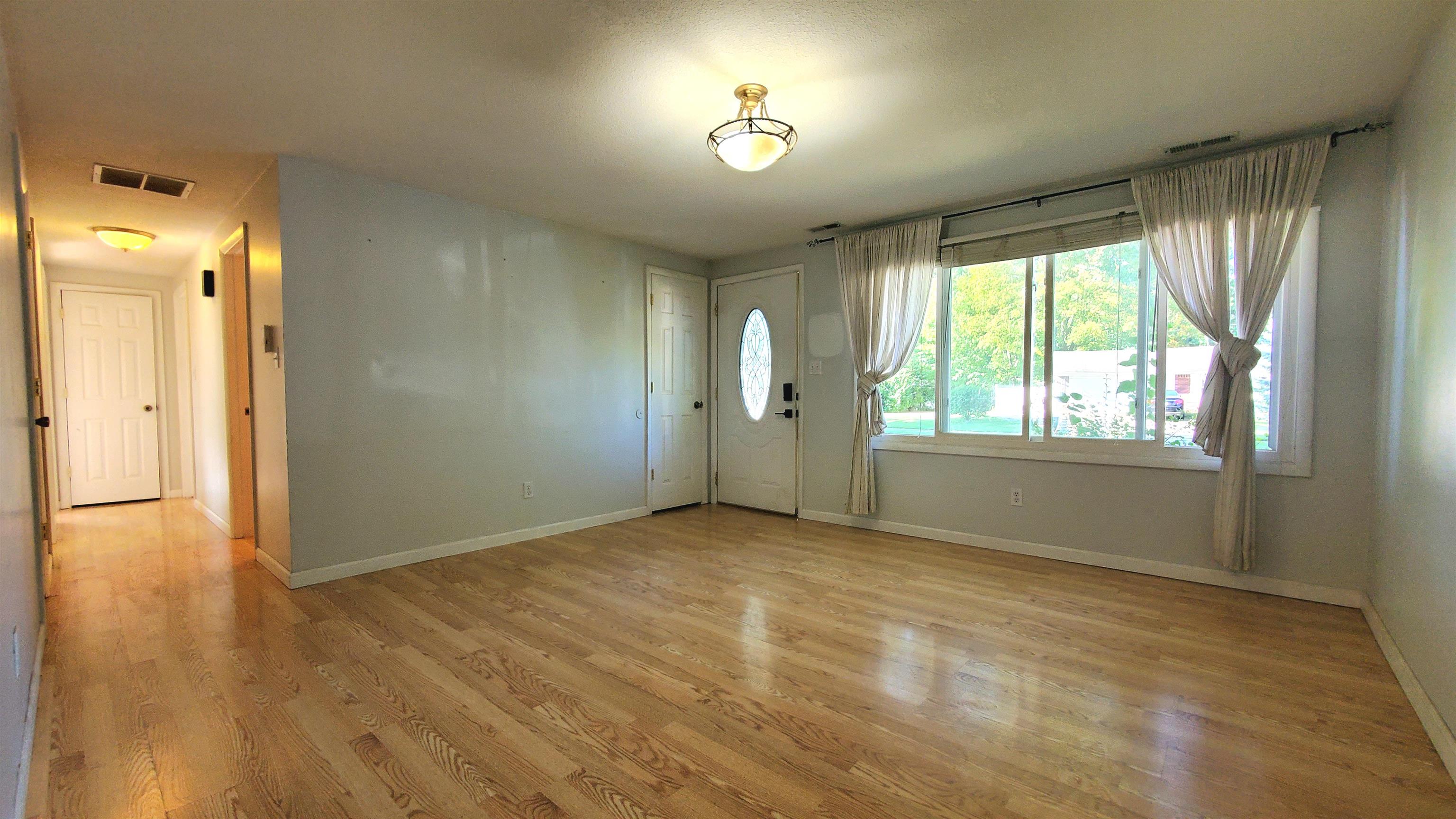 1535 Darby