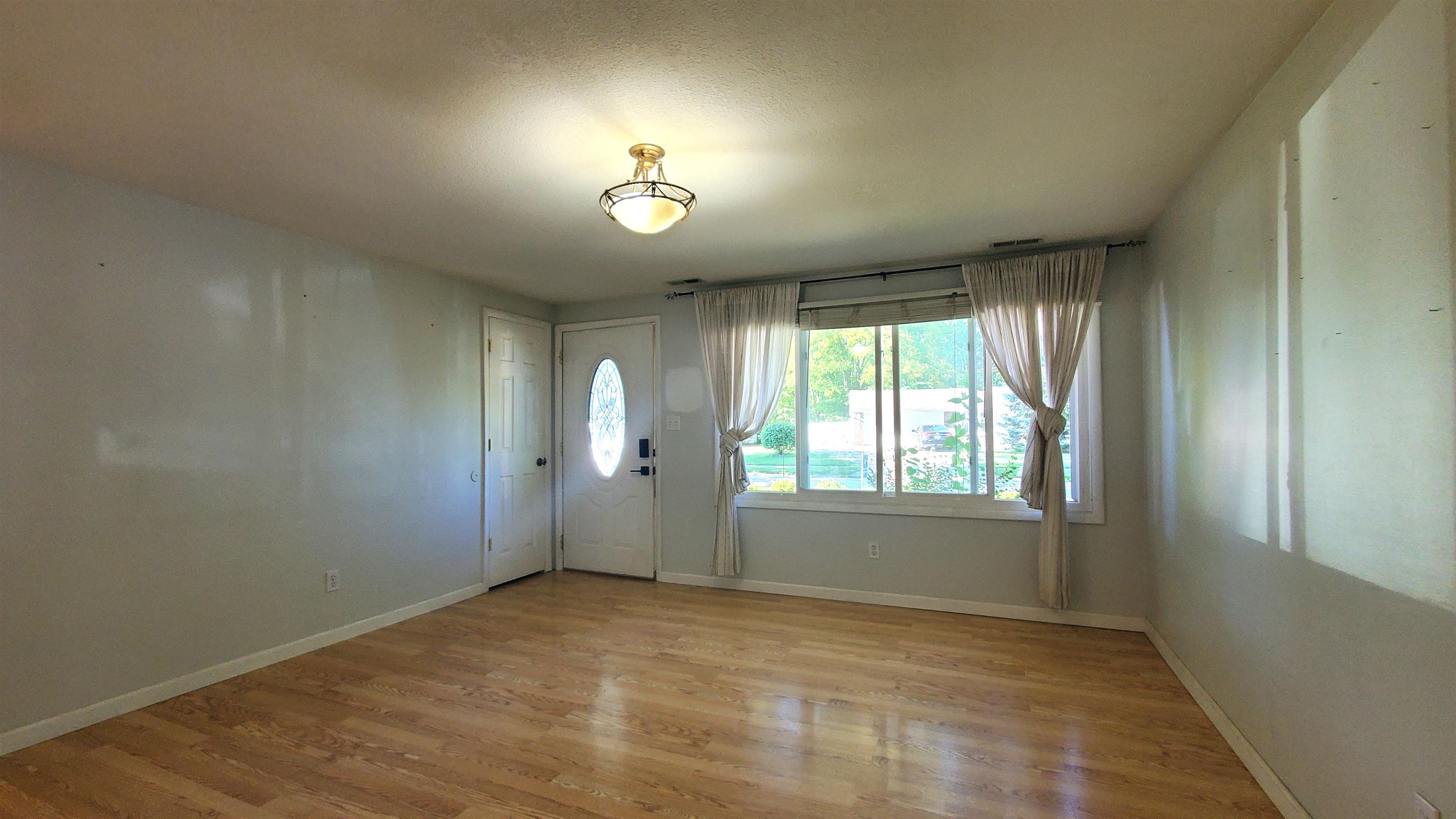1535 Darby