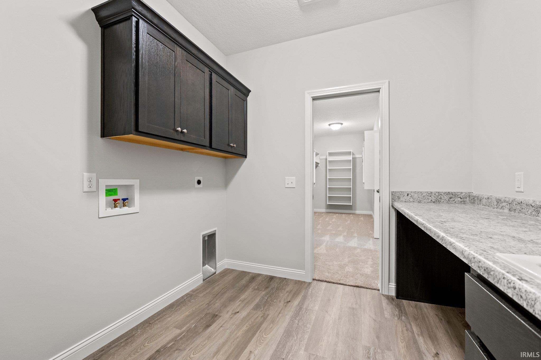 1262 Dixon