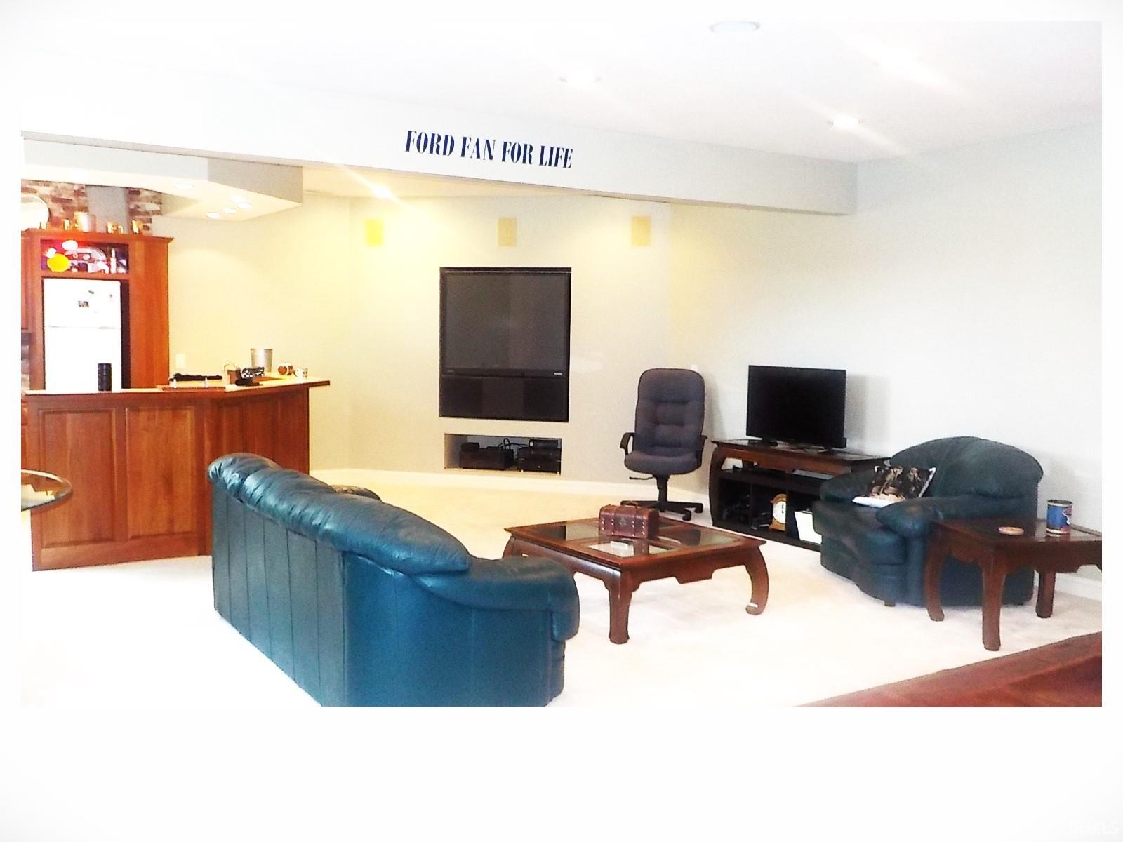 4248 State Road 327