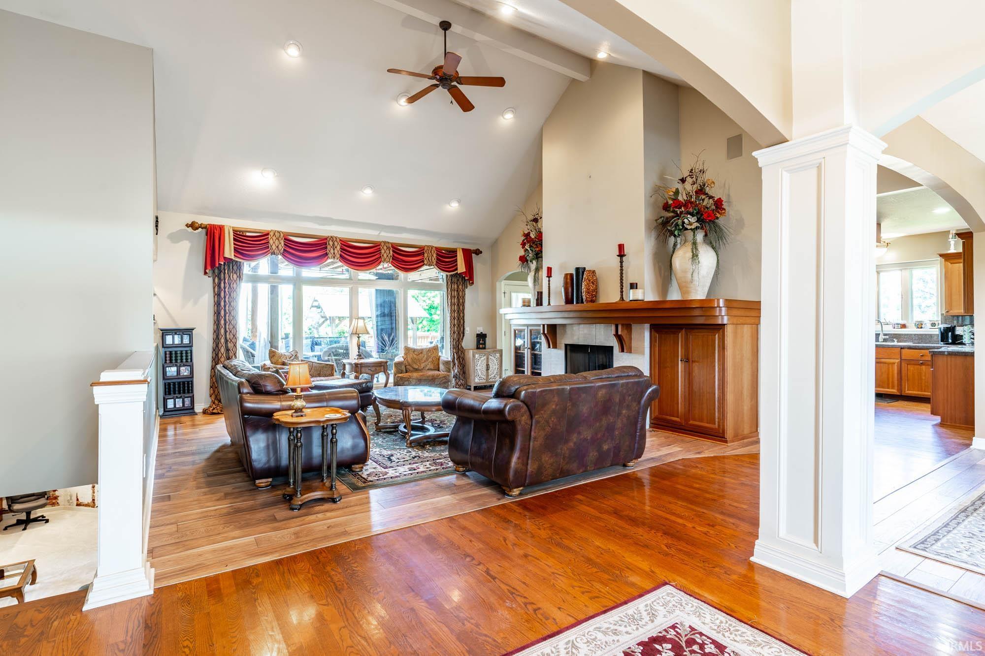 4248 State Road 327