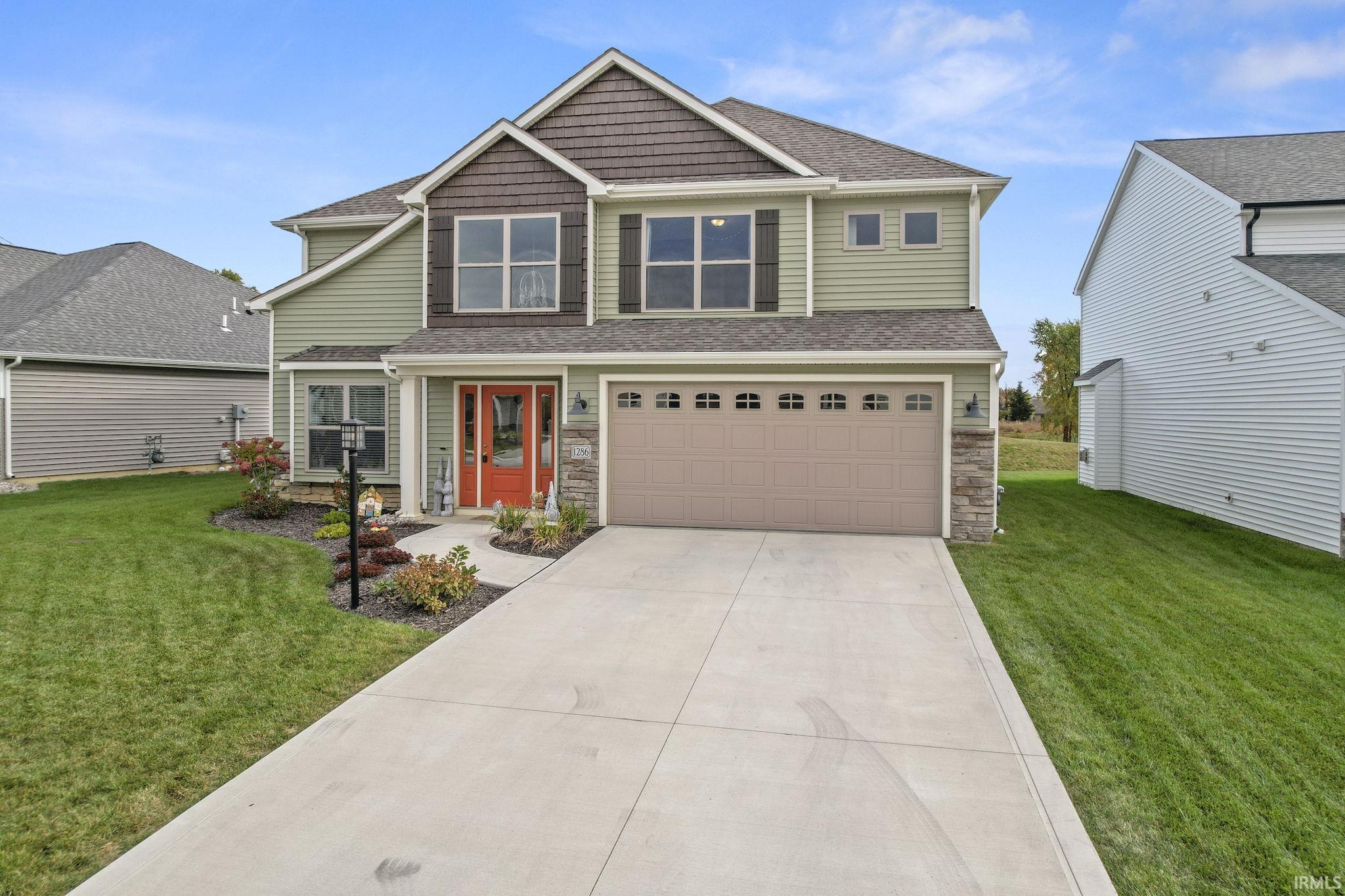1286 Lone Oak