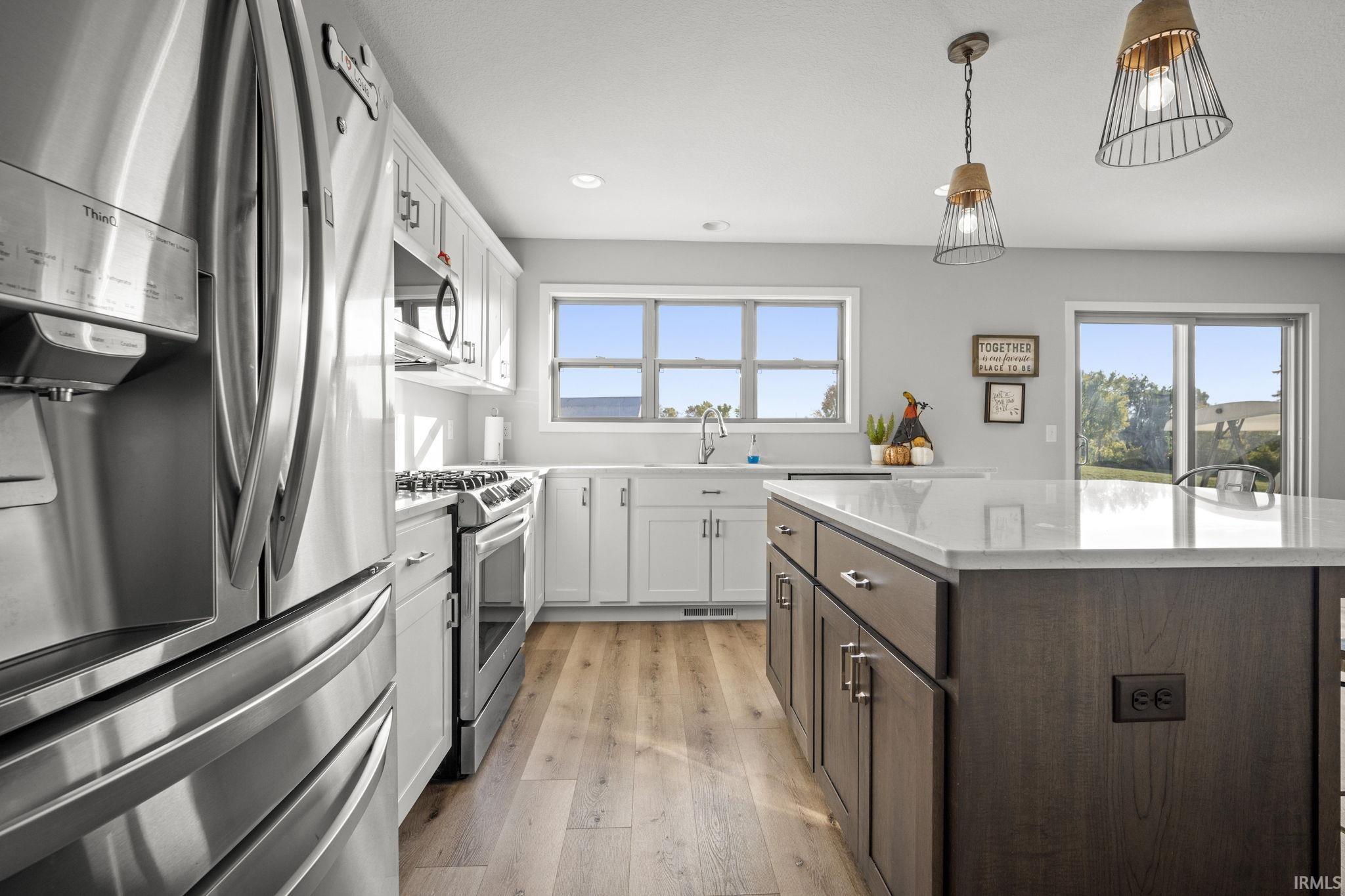 1286 Lone Oak