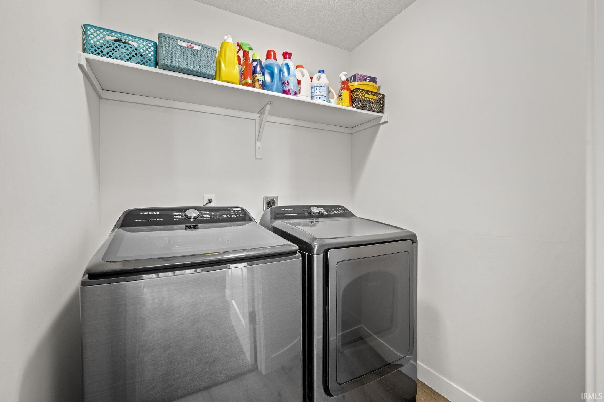 1286 Lone Oak